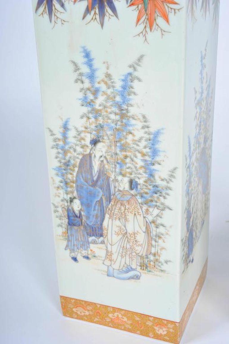 Porcelaine Paire de vases ou lampes japonais du XIXe siècle en vente