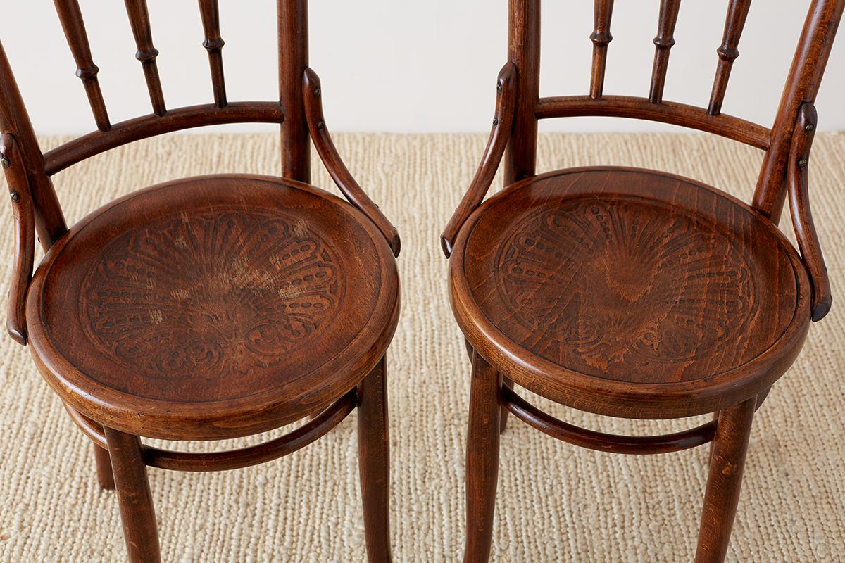 mundus and j&j kohn chairs