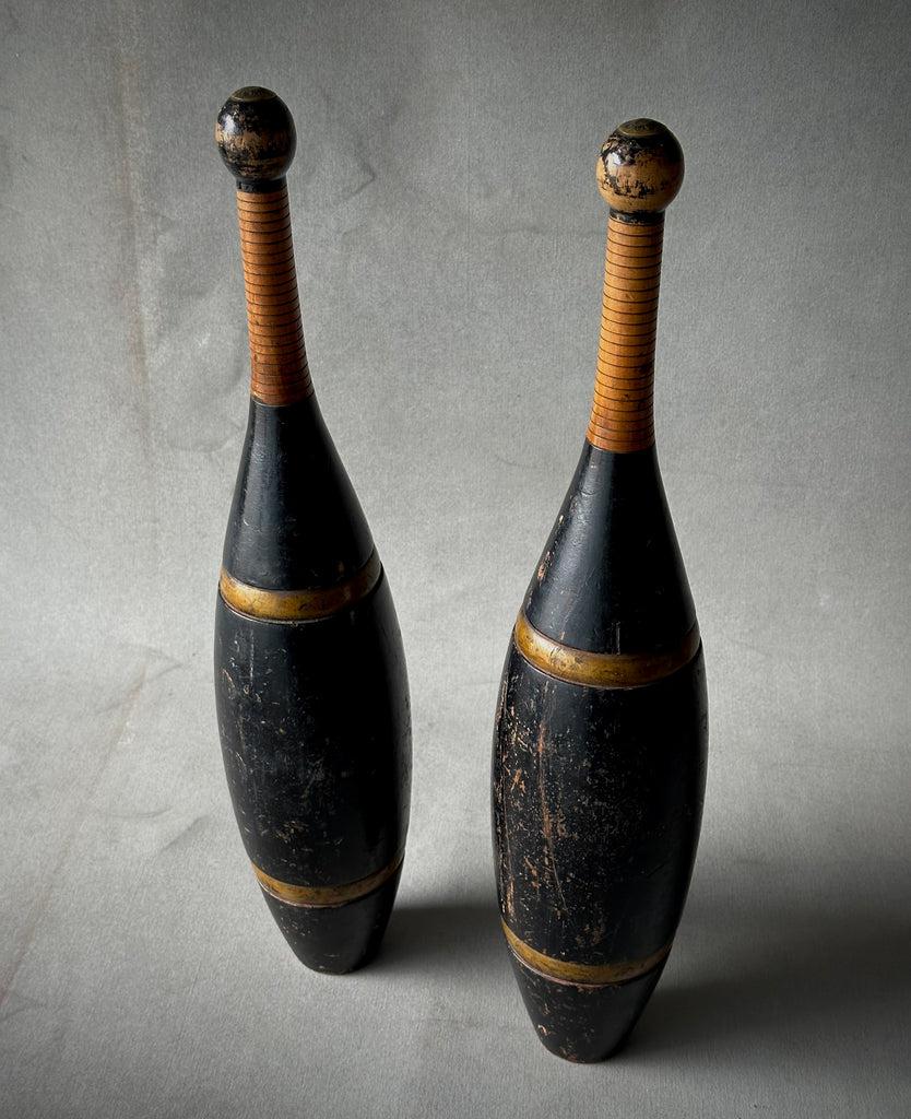 Paire d'épingles de jongleur du 19e siècle Bon état - En vente à Los Angeles, CA