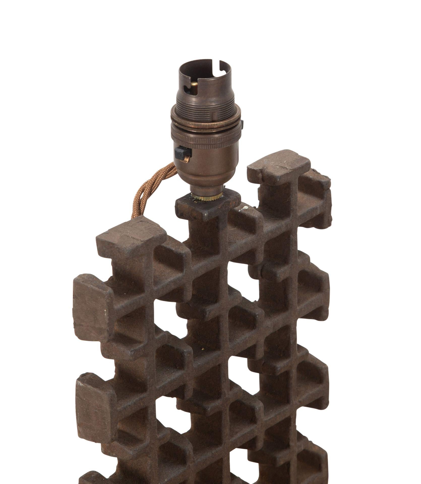 XIXe siècle Paire de lampes du 19e siècle transformées à partir de fragments de métal en vente