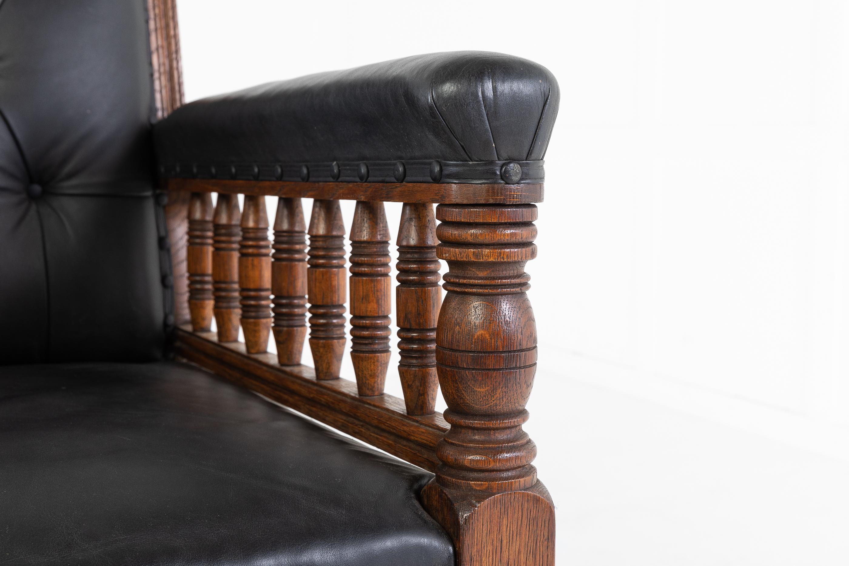Pair of 19th Century Large Scale Oak Armchairs In Good Condition In Gloucestershire, GB