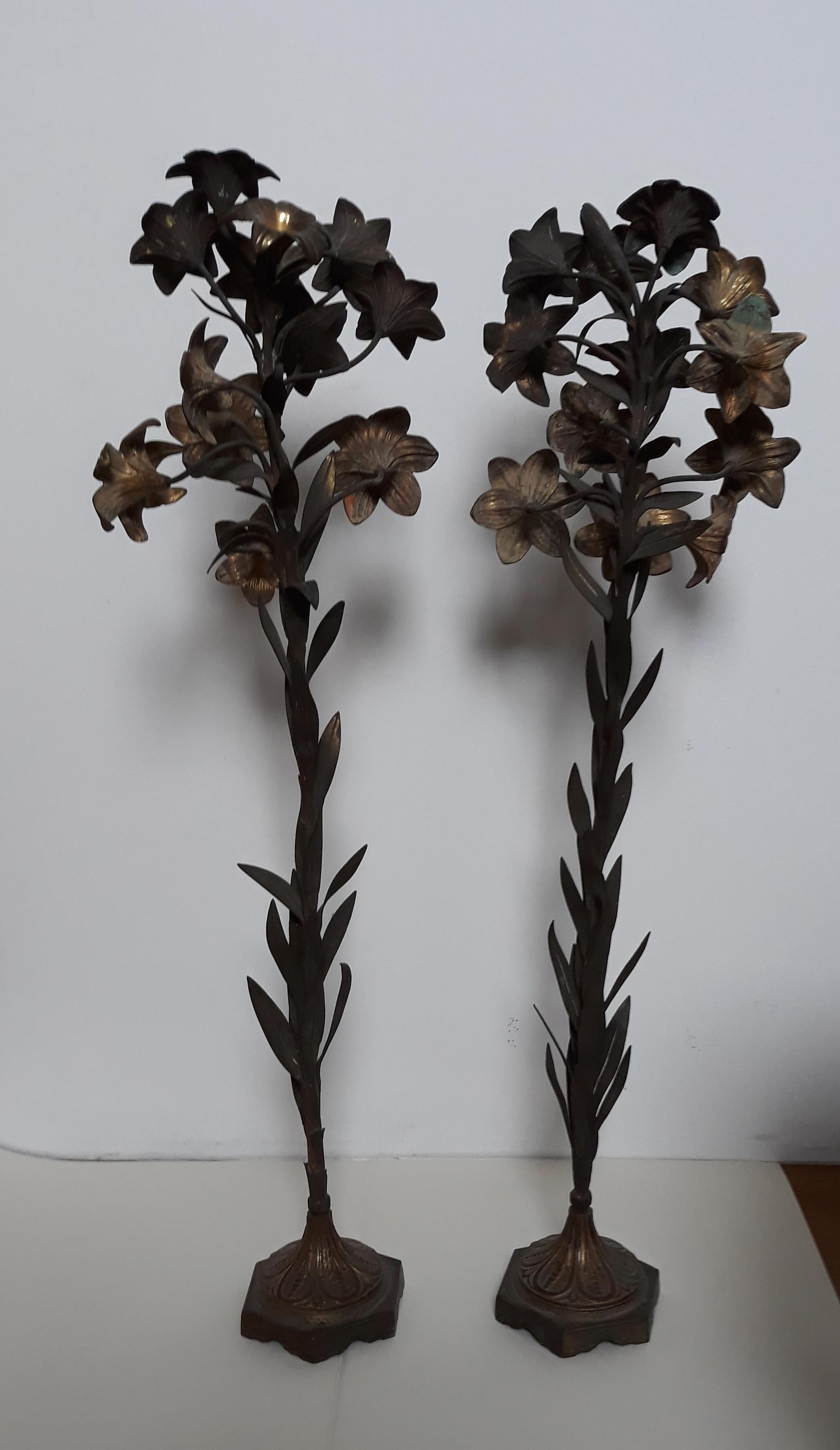 Pair of 19th century Liturgical decoration flower pot, Italy. 
Gold gilding
Measures: Height cm 78, width cm20, depth cm 15.
 