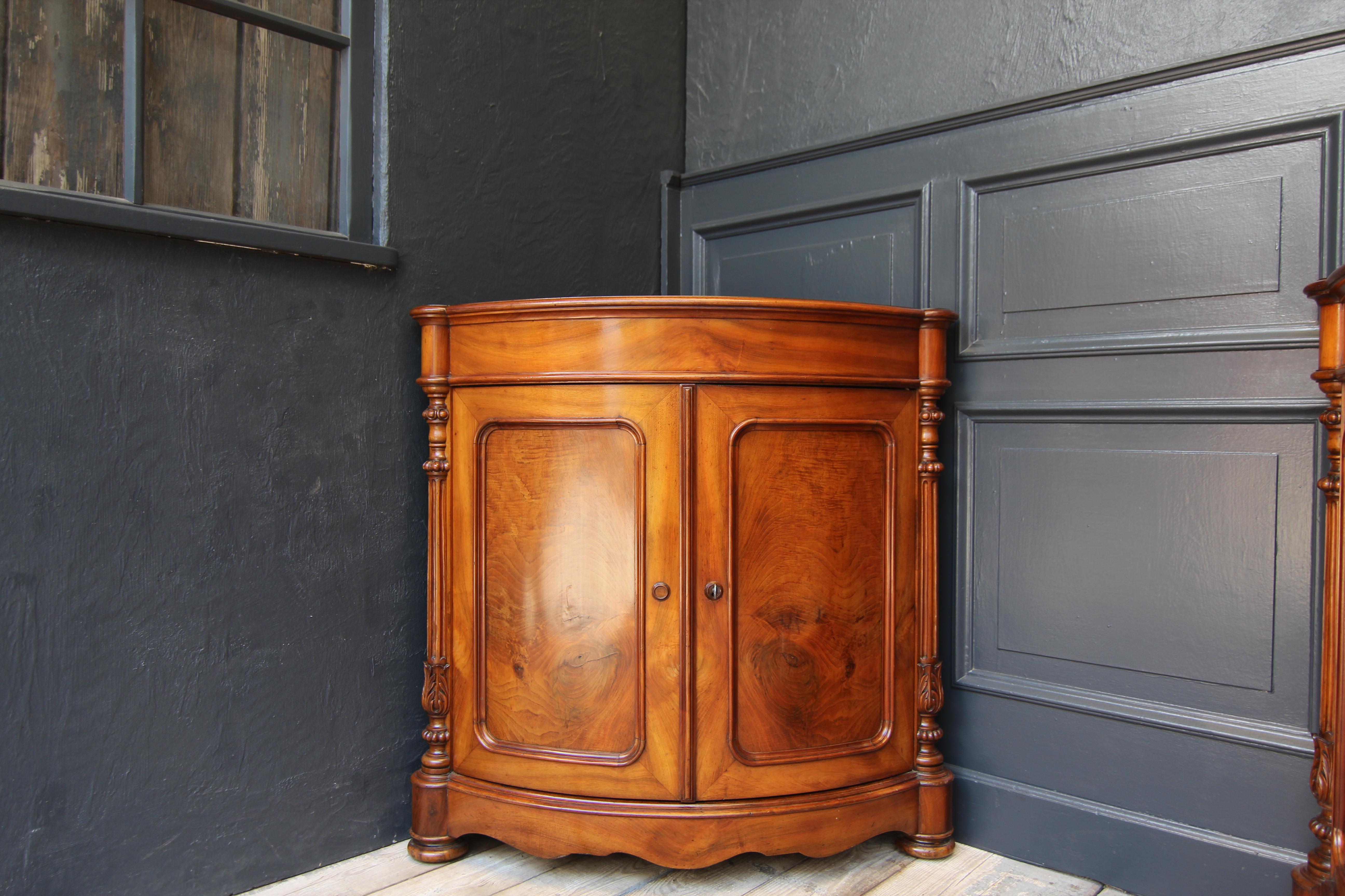 Veneer Pair of 19th Century Louis Philippe Bow Front Corner Cabinets For Sale