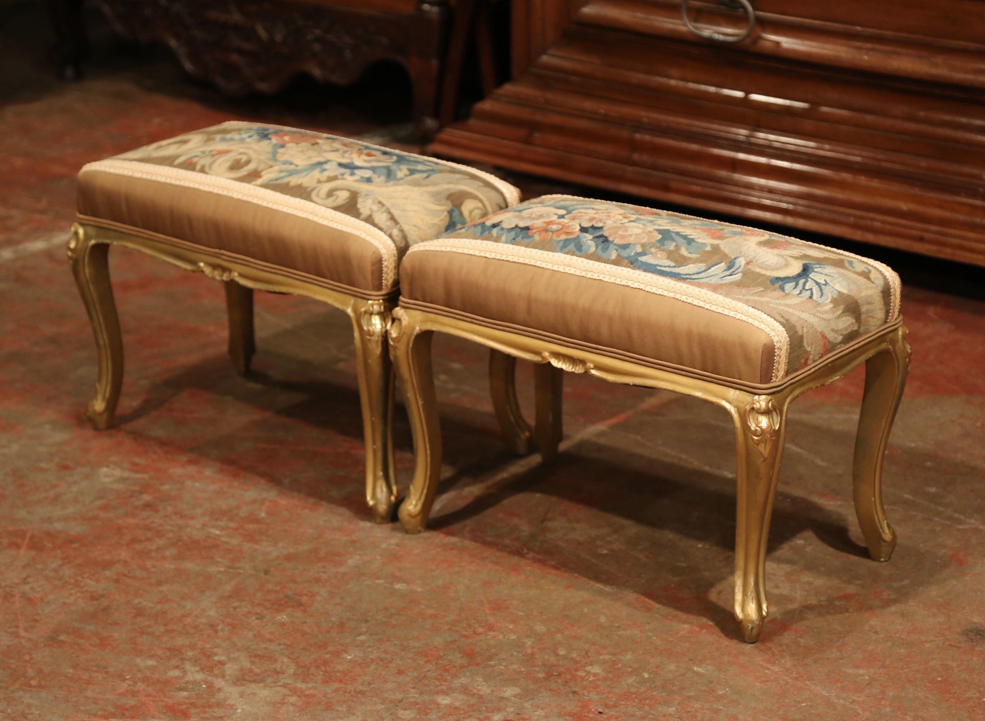 Pair of 19th Century Louis XV Carved Giltwood Stools with Aubusson Tapestry (Vergoldet)