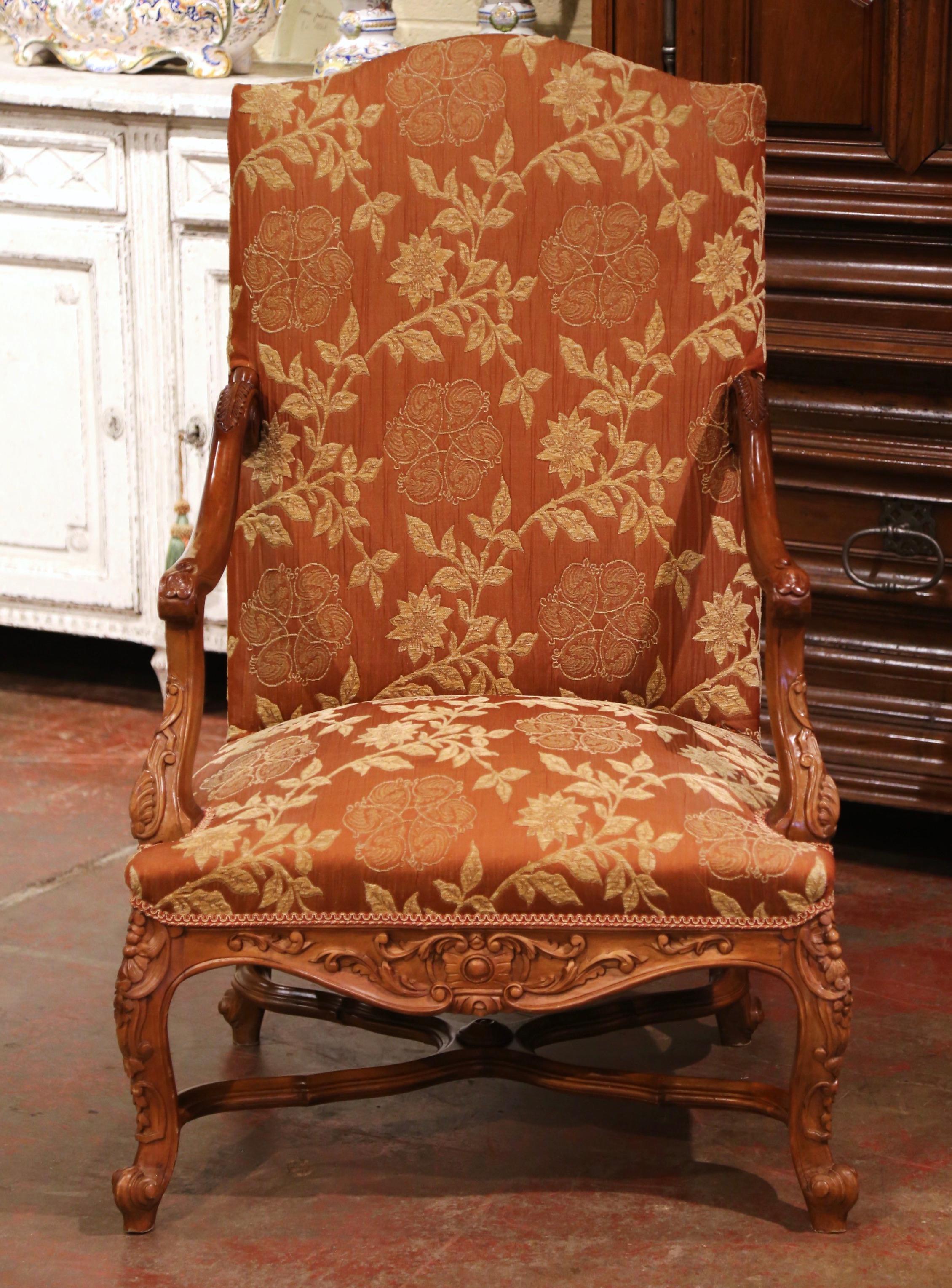 Fabric Pair of 19th Century Louis XV Carved Walnut Armchairs from Provence For Sale