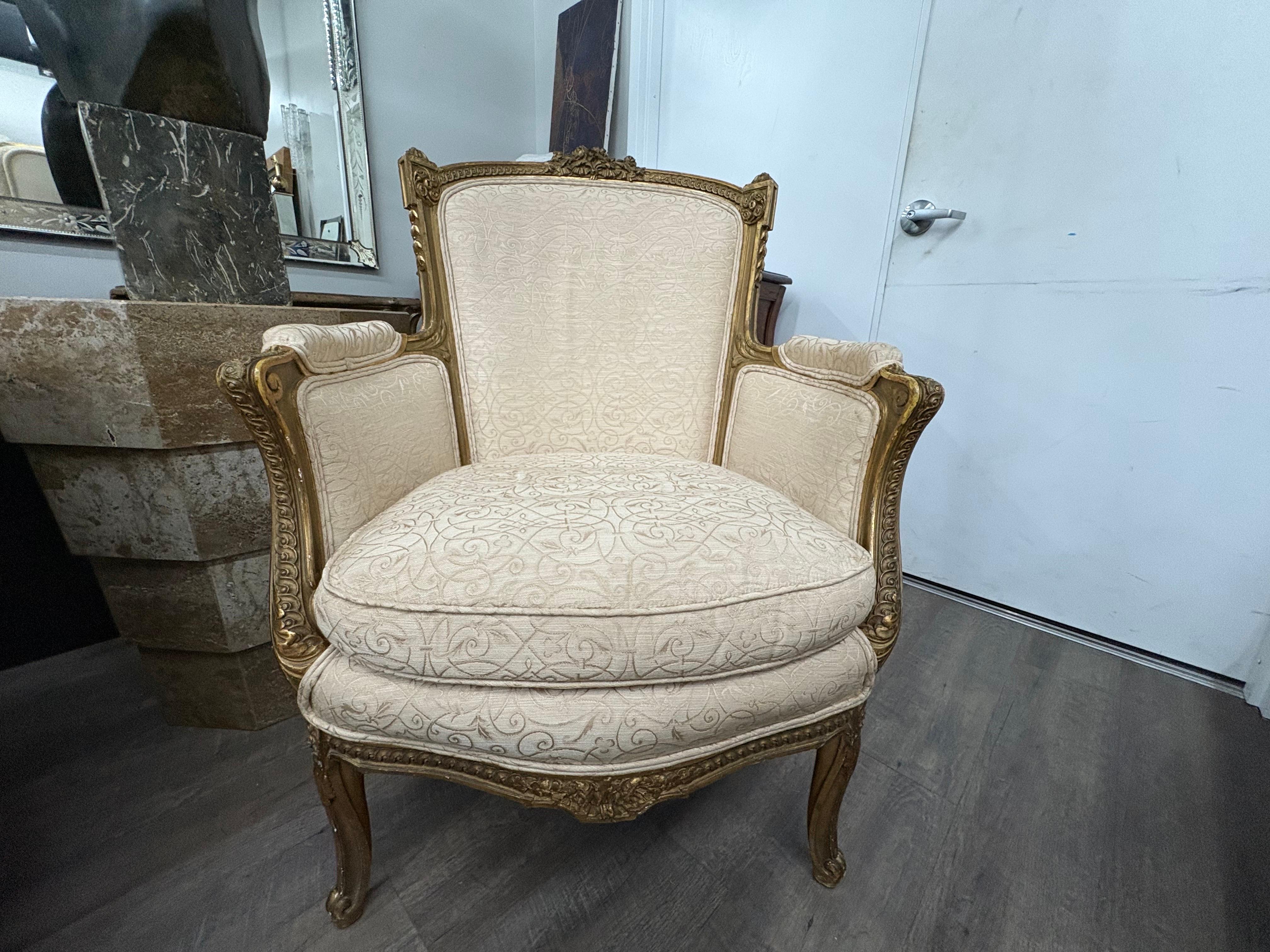 Pair Of 19th Century Louis XV Giltwood Bergeres For Sale 11