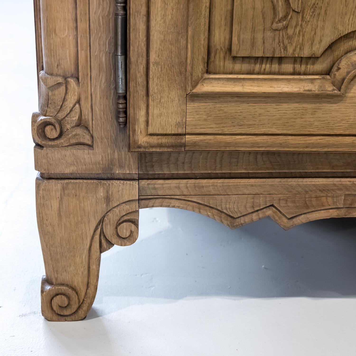 Pair of 19th Century Louis XV Style Bleached Oak Chateau Corner Cabinets For Sale 12
