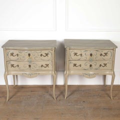 Paire de commodes de style Louis XV du 19ème siècle