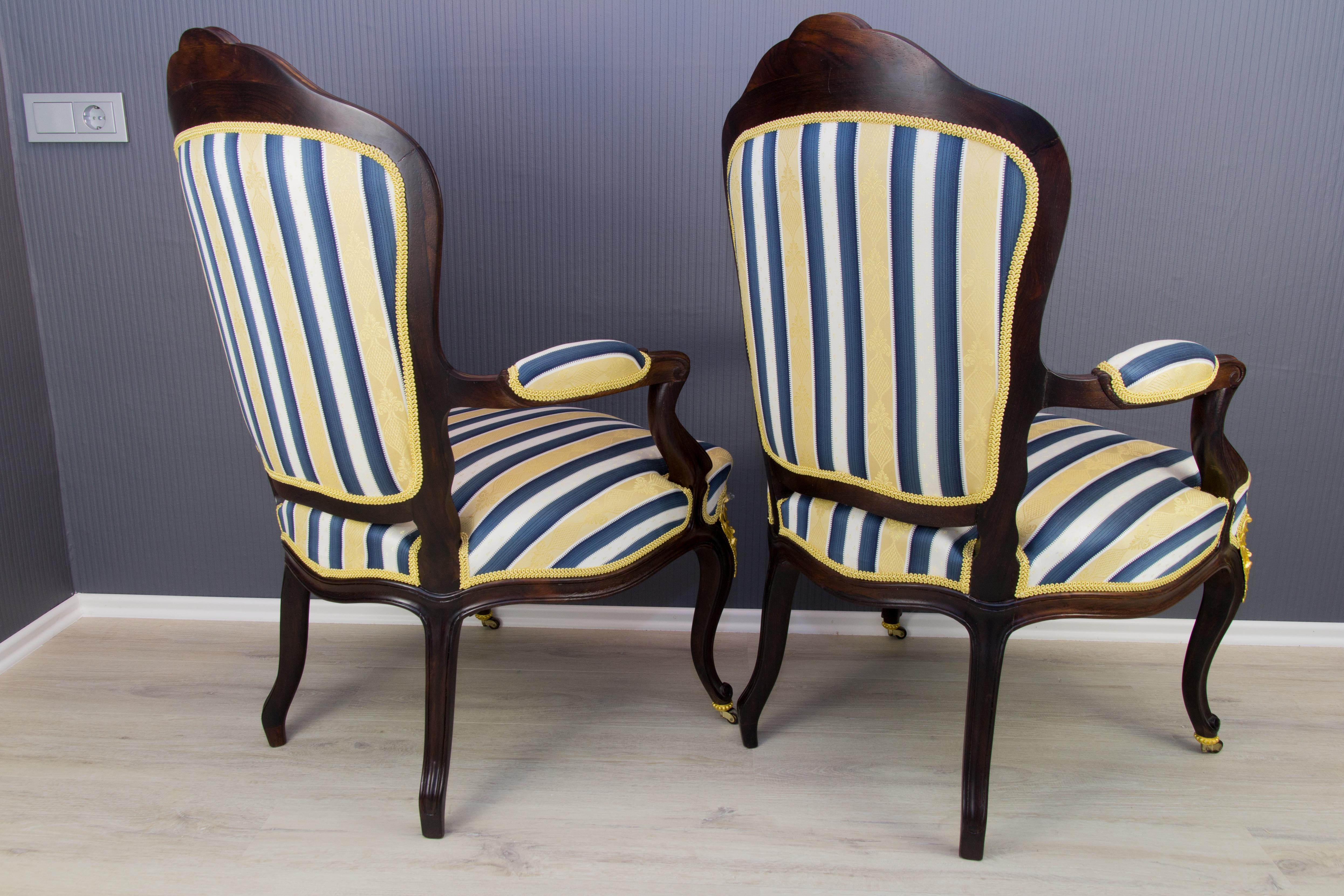 Pair of 19th Century Louis XV Style Walnut Armchairs in Golden, Blue, and White  For Sale 9