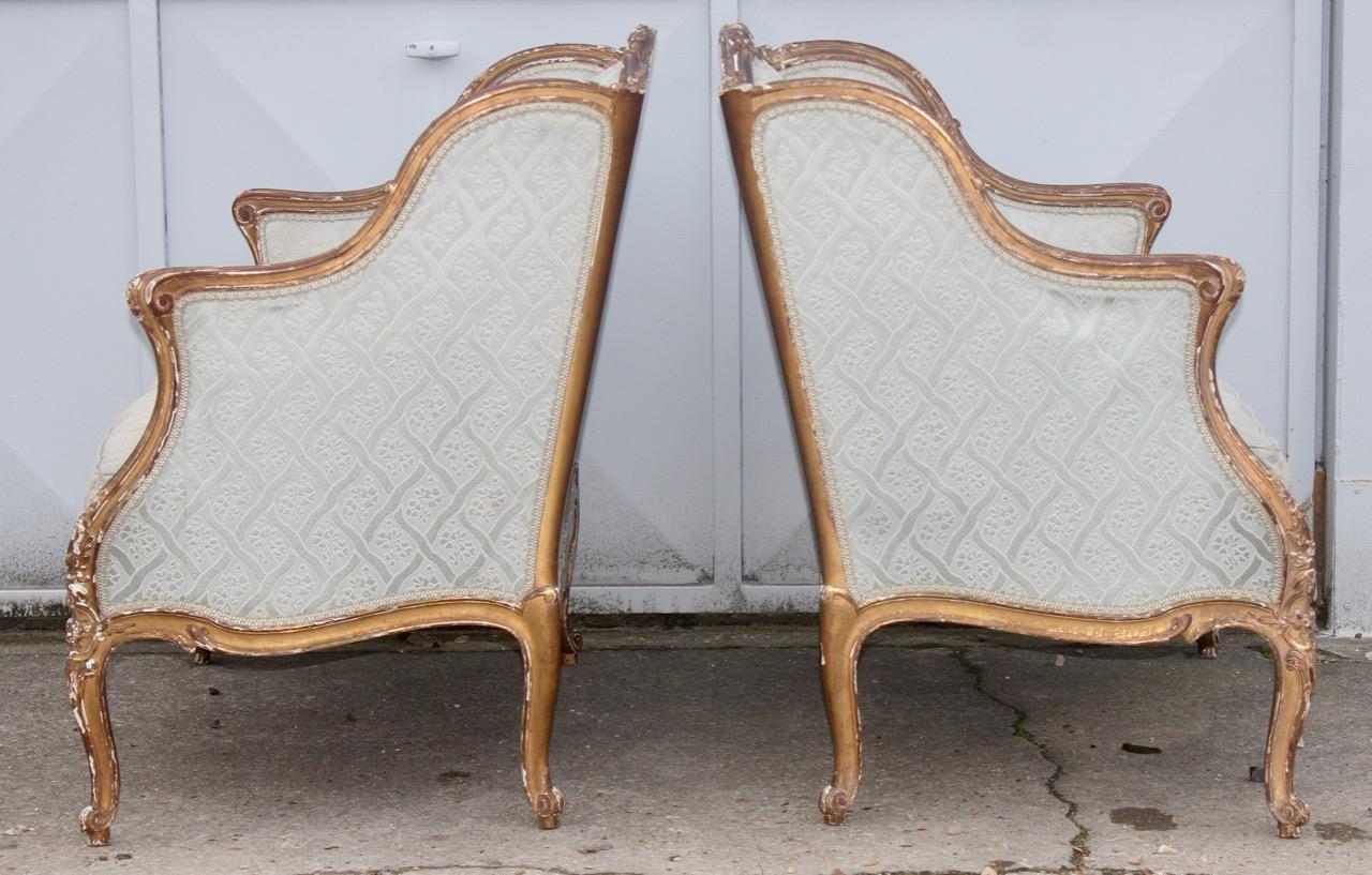 Pair of 19th Century Louis XV Style Giltwood Marquises after J-B Tilliard In Fair Condition In Saint-Ouen, FR