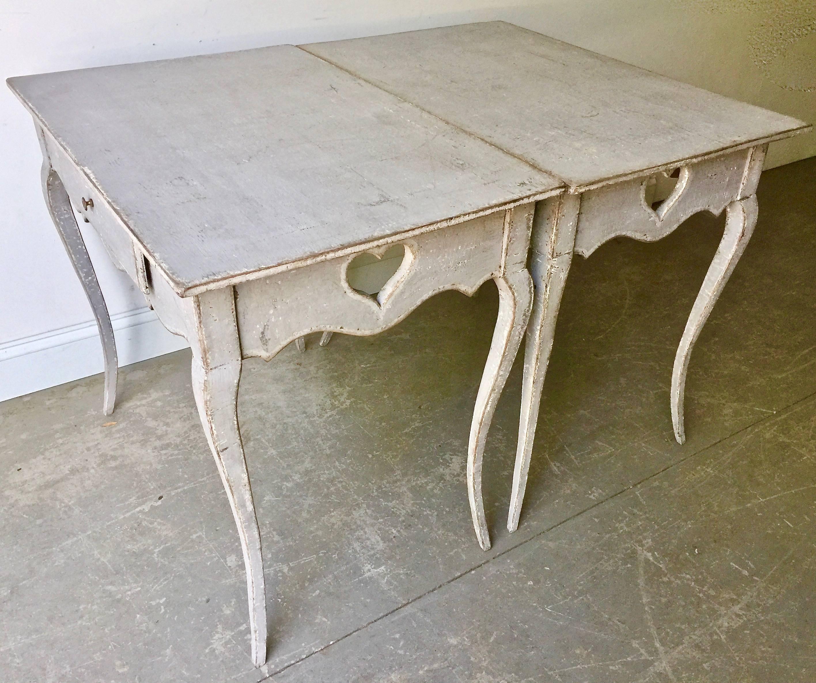 Pair of 19th Century Louis XV Style Painted Small Tables In Good Condition In Charleston, SC