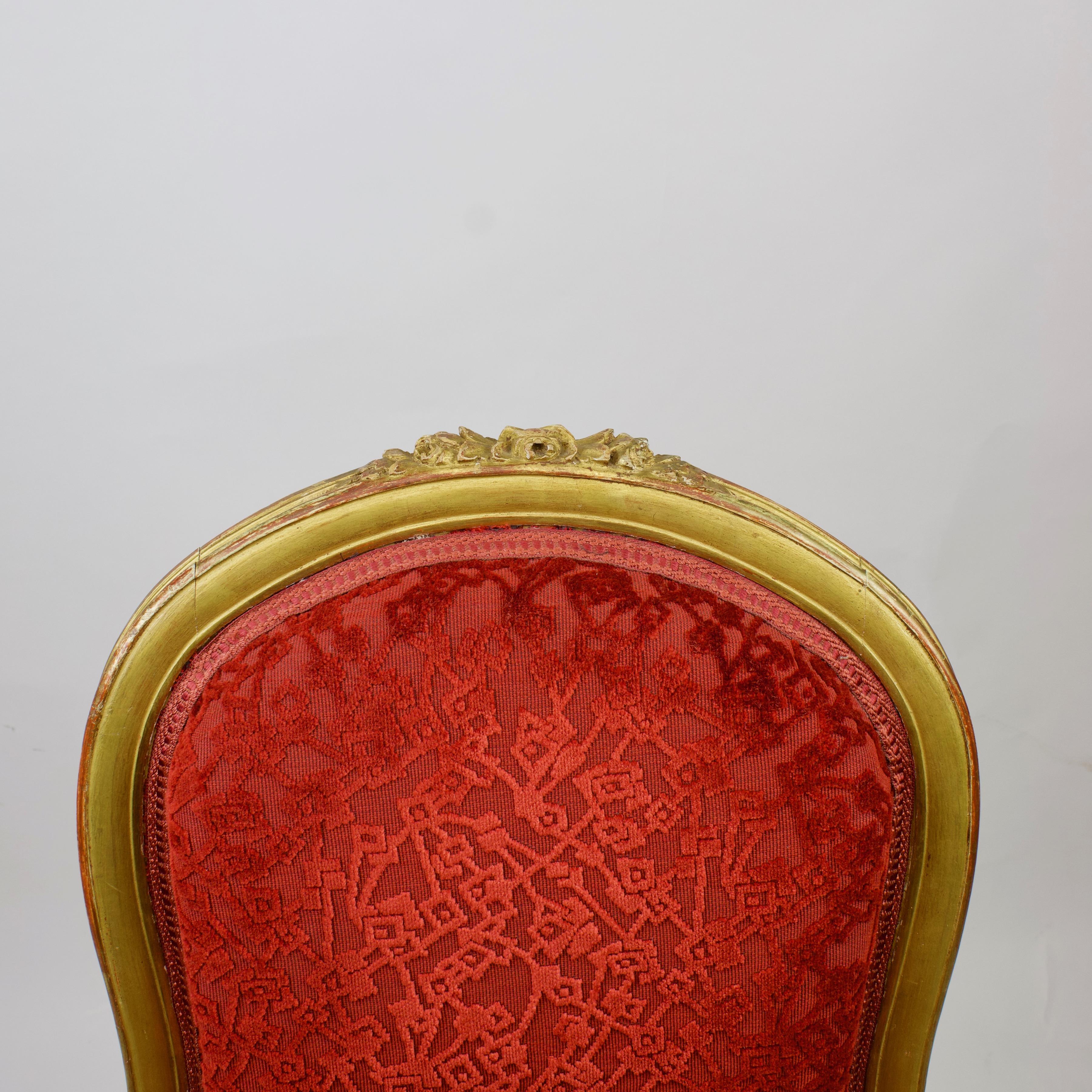 Milieu du XIXe siècle Paire de chaises d'appoint Louis XVI en bois doré du 19ème siècle en vente