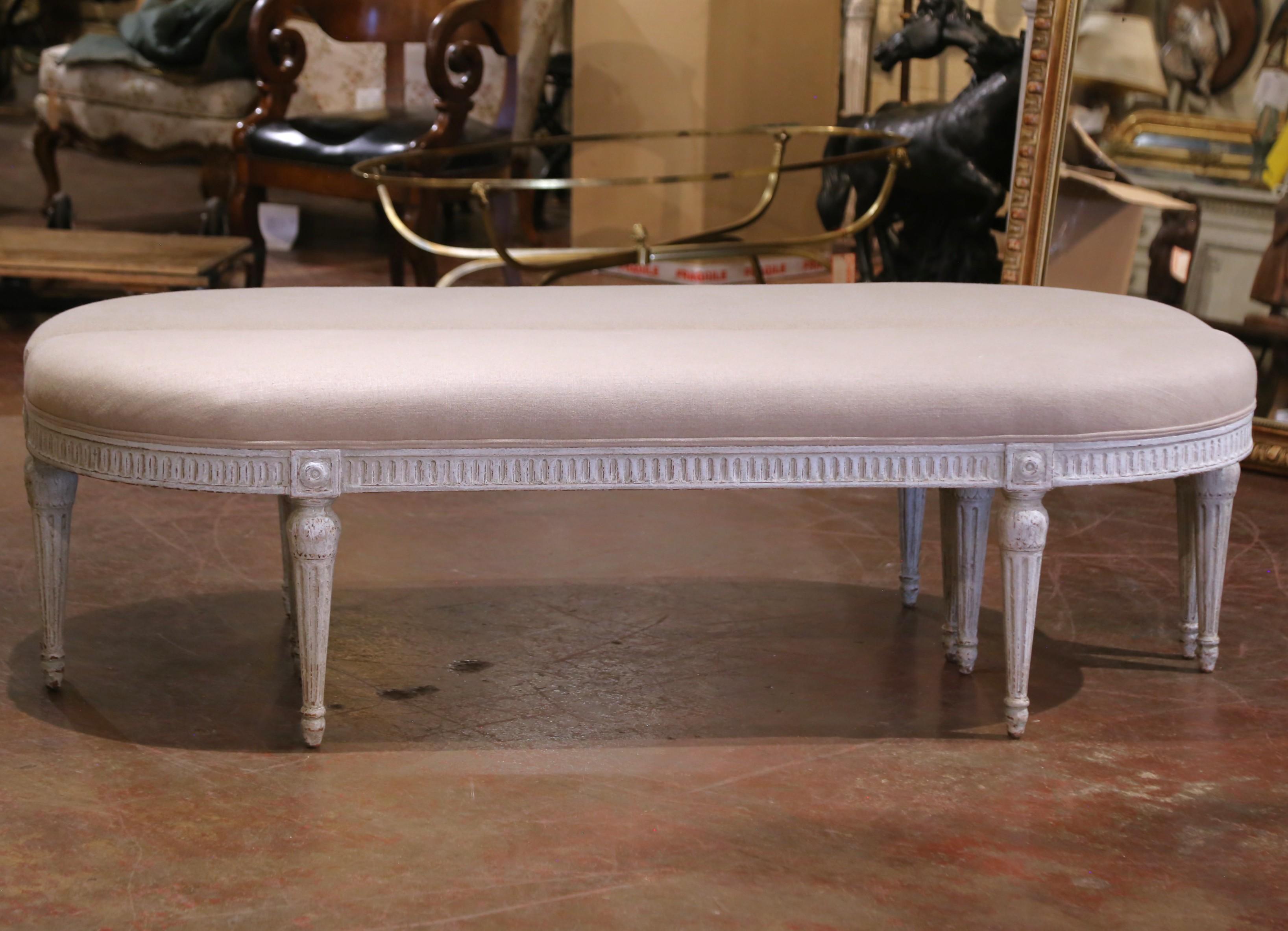 Hand-Carved Pair of 19th Century Louis XVI Painted Upholstered Benches with Rounded Corners For Sale