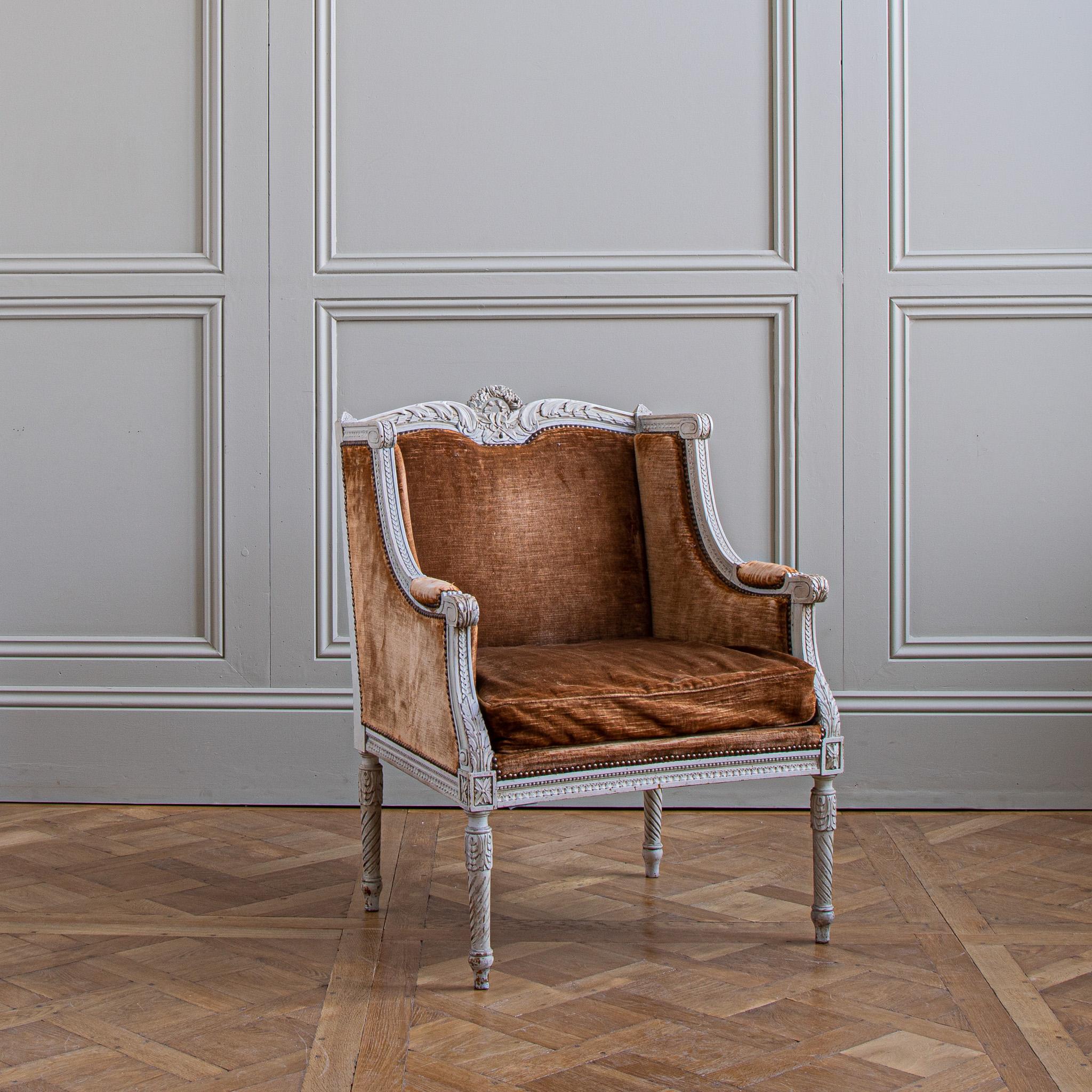 Paar französische Sessel im Stil Louis XVI Bergere à Oreilles aus dem 19. im Angebot 6
