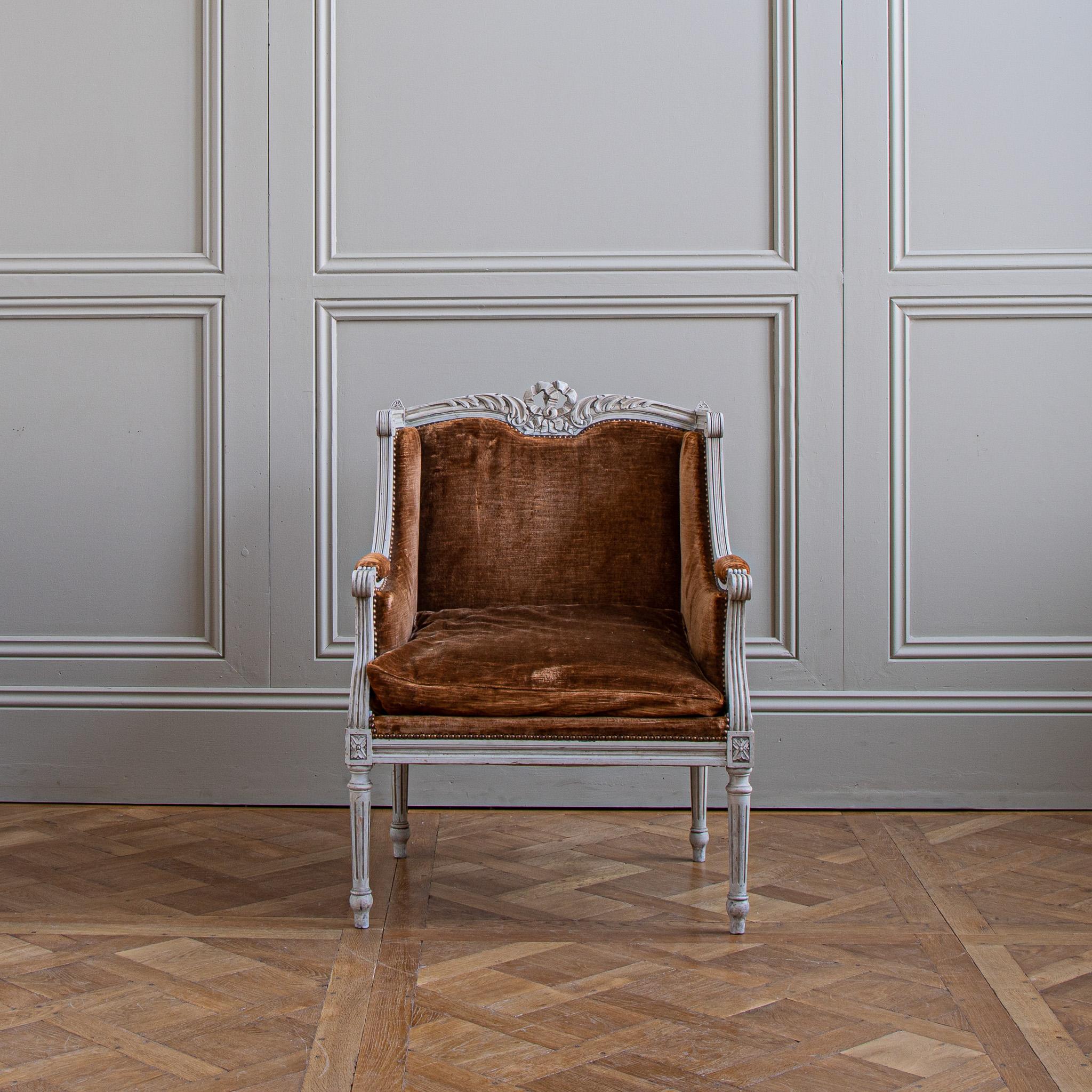 Paar französische Sessel im Stil Louis XVI Bergere à Oreilles aus dem 19. im Angebot 2