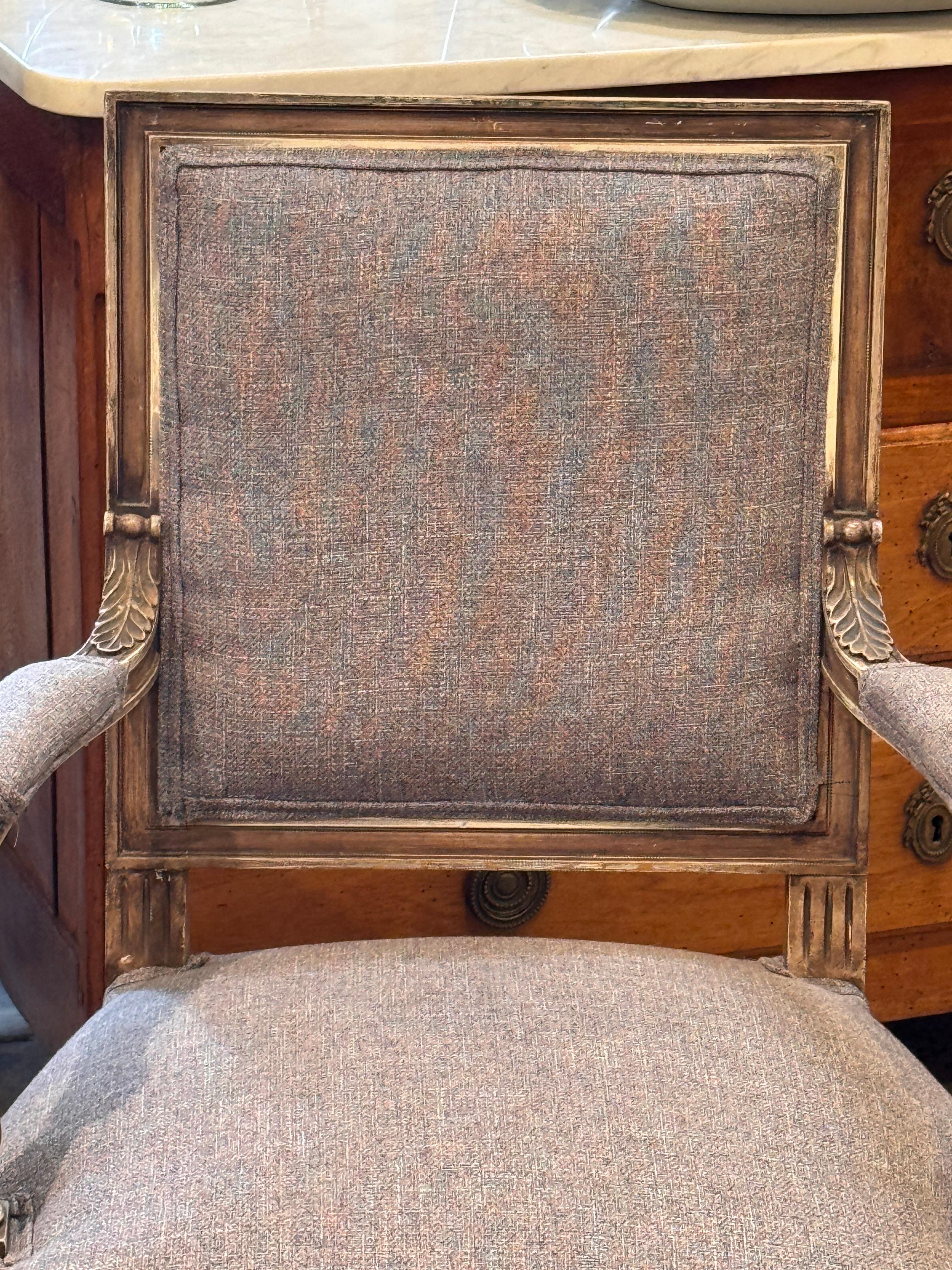 Paar graue Fauteuils im Louis-XVI-Stil des 19. (19. Jahrhundert)