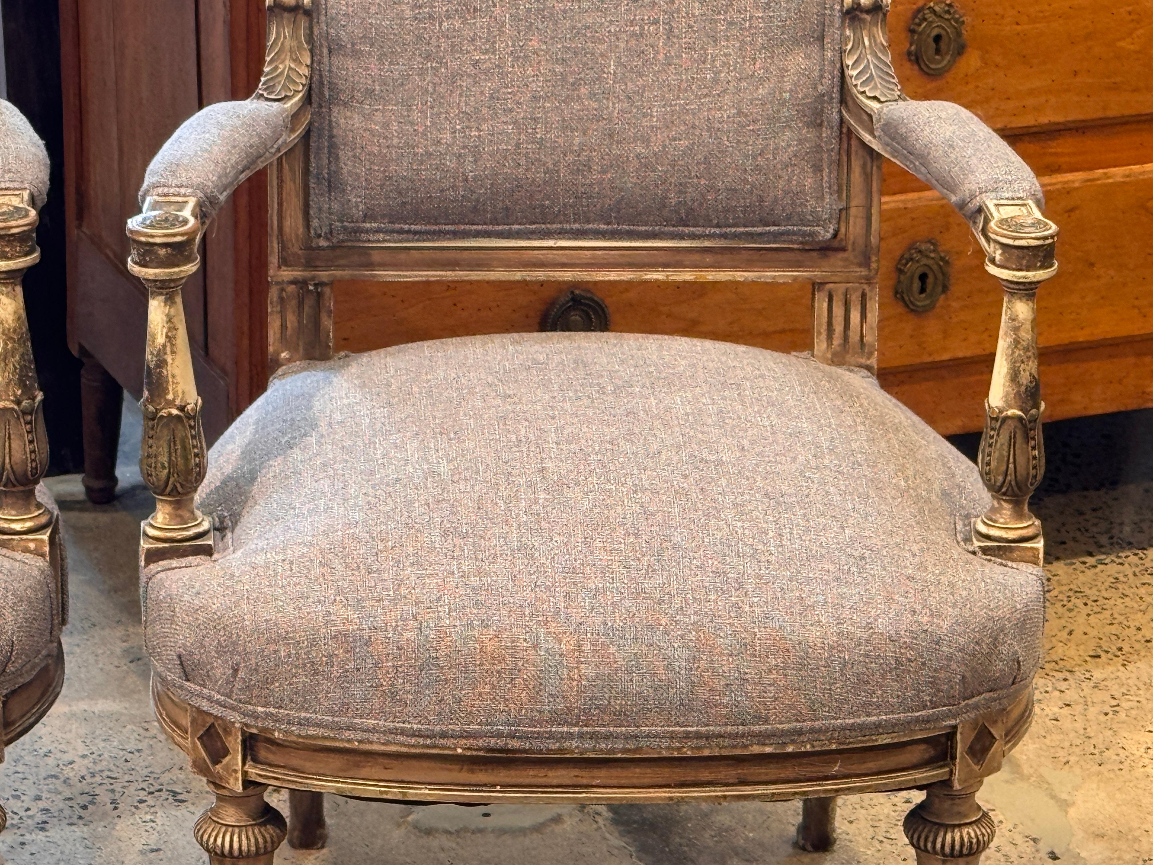 Paar graue Fauteuils im Louis-XVI-Stil des 19. 1