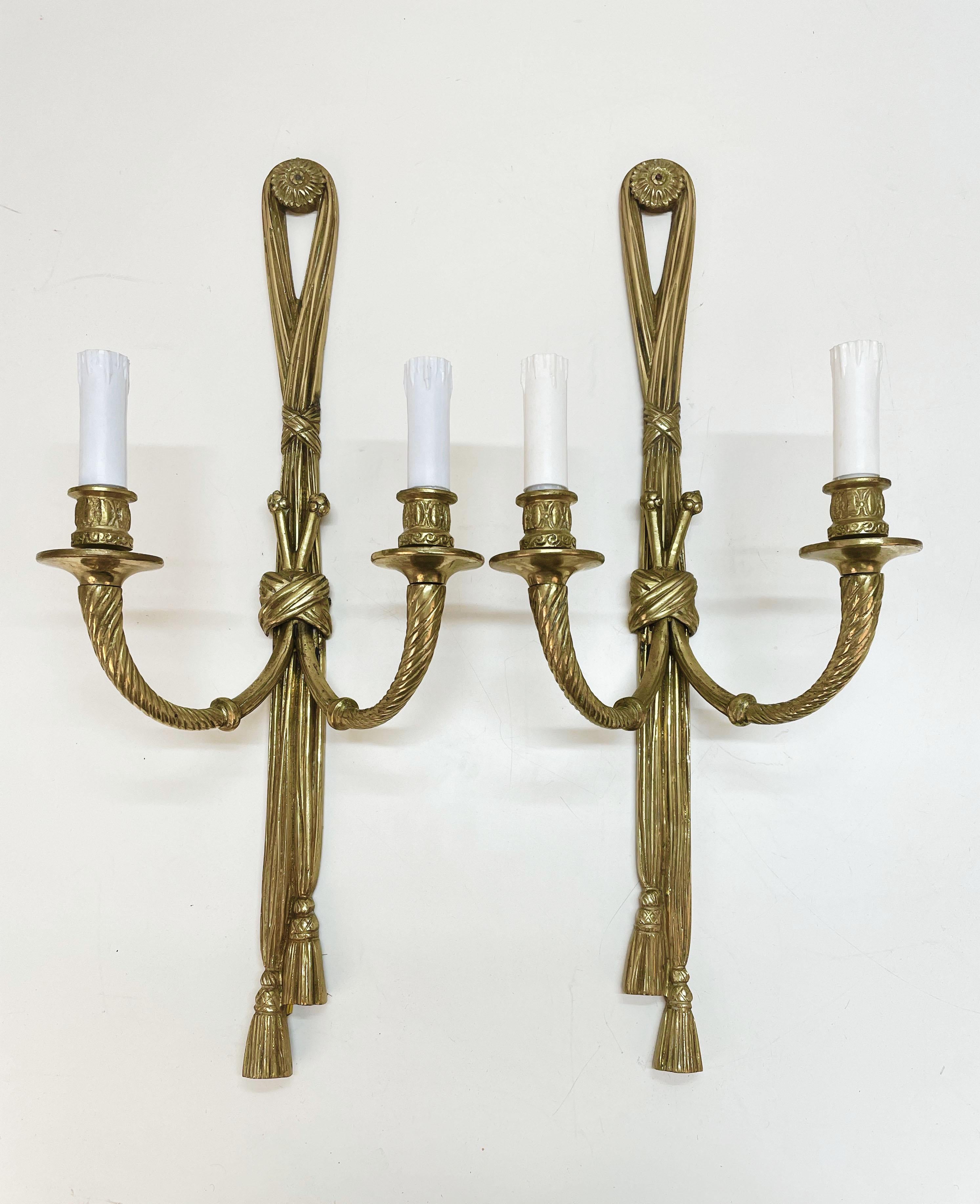 Pair of 19th Century Louis XVI Style Knot & Tassel Appliqué Wall Candle Sconces For Sale 4