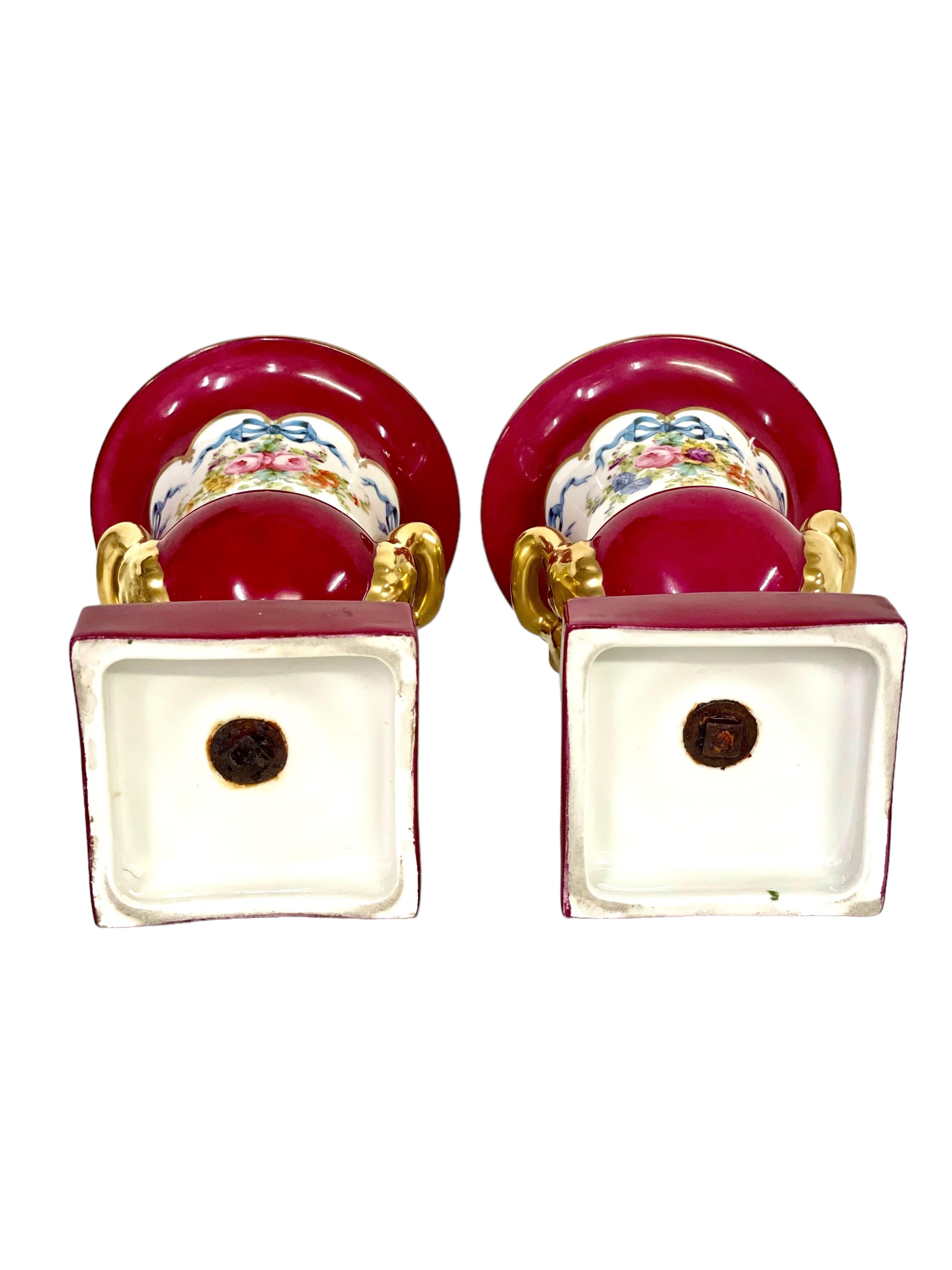 Pareja de jarrones Luis XVI, Siglo XIX en venta 6