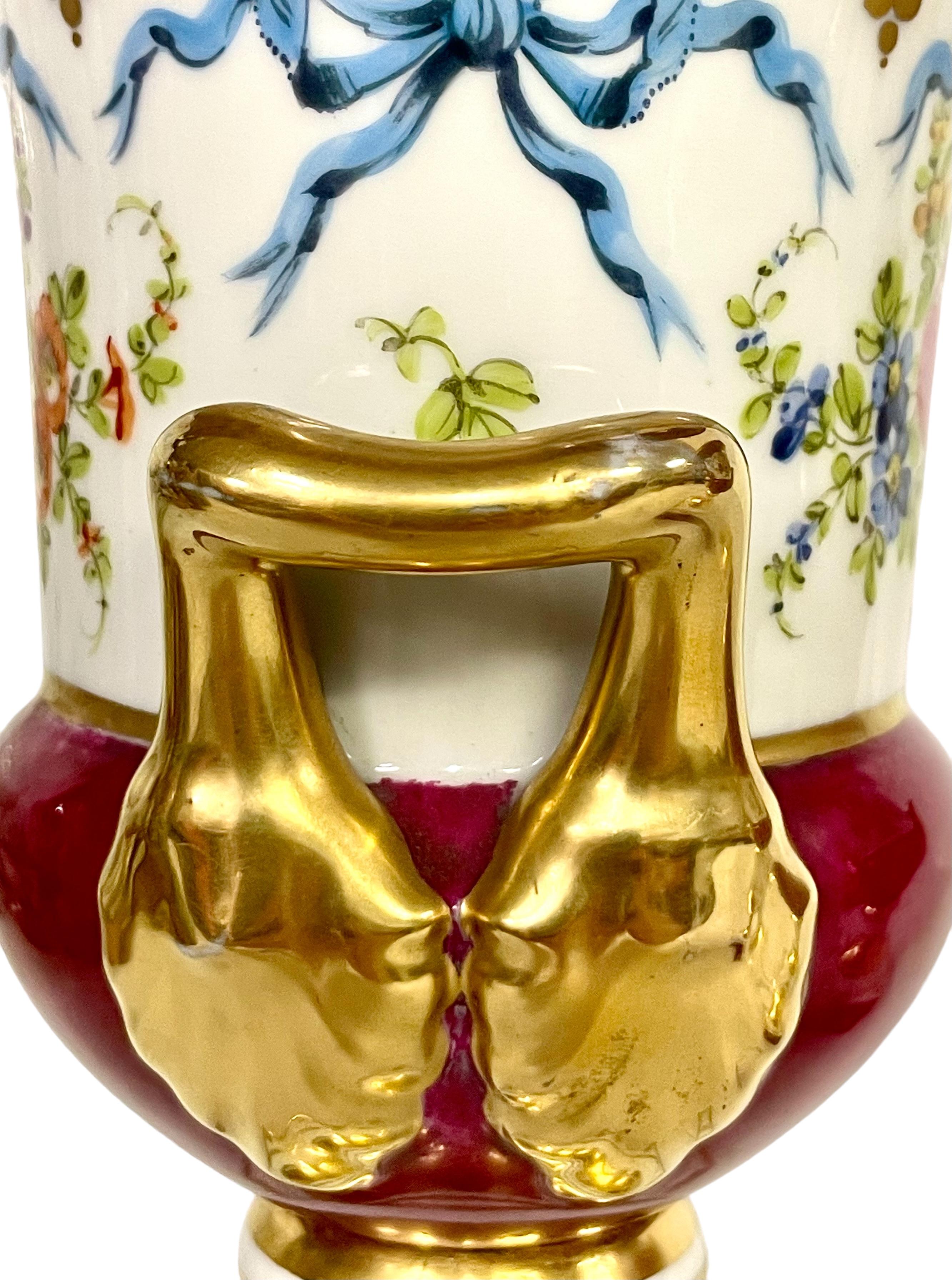 Pareja de jarrones Luis XVI, Siglo XIX en venta 9
