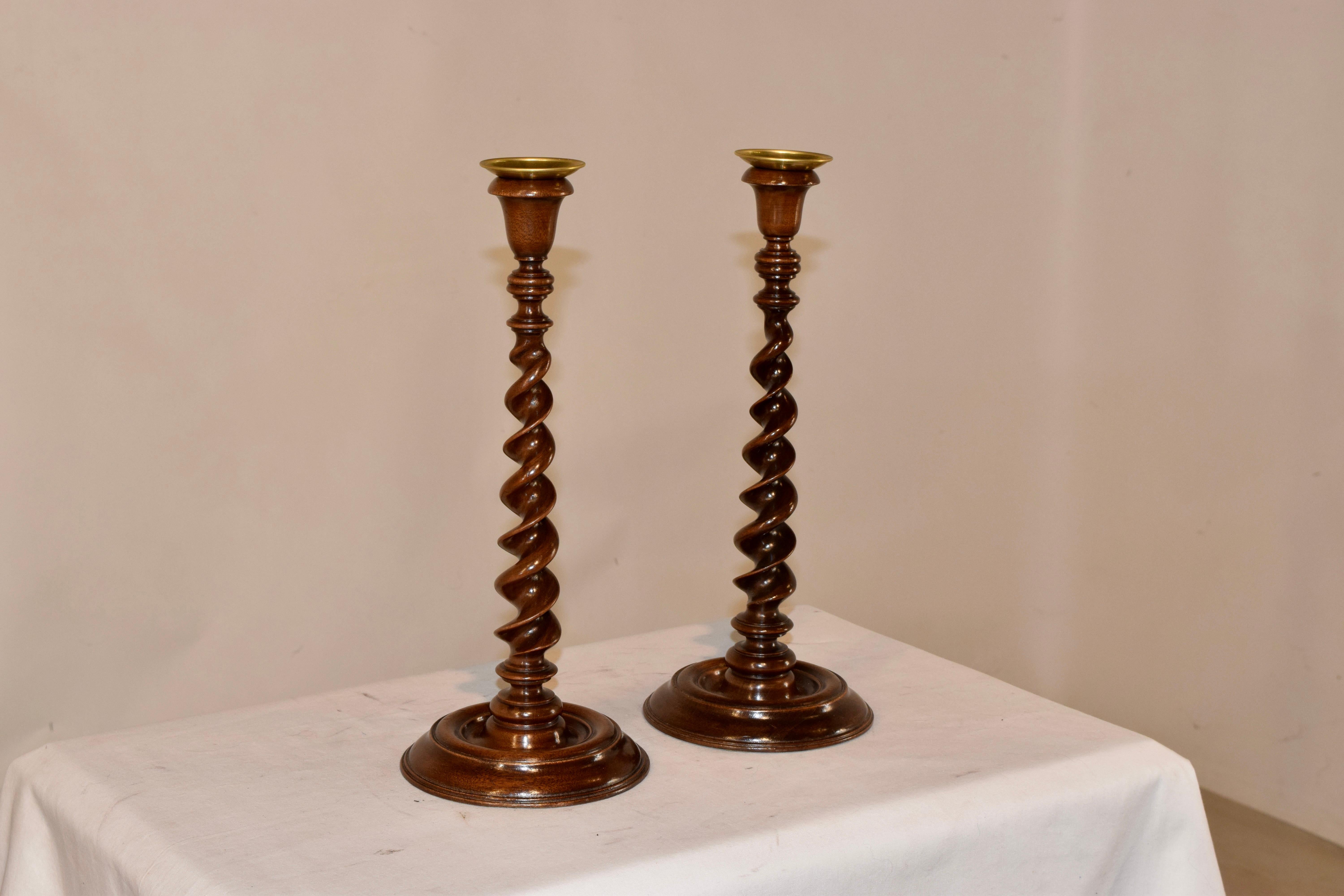 Georgian Pair of 19th Century Mahogany Candlesticks For Sale