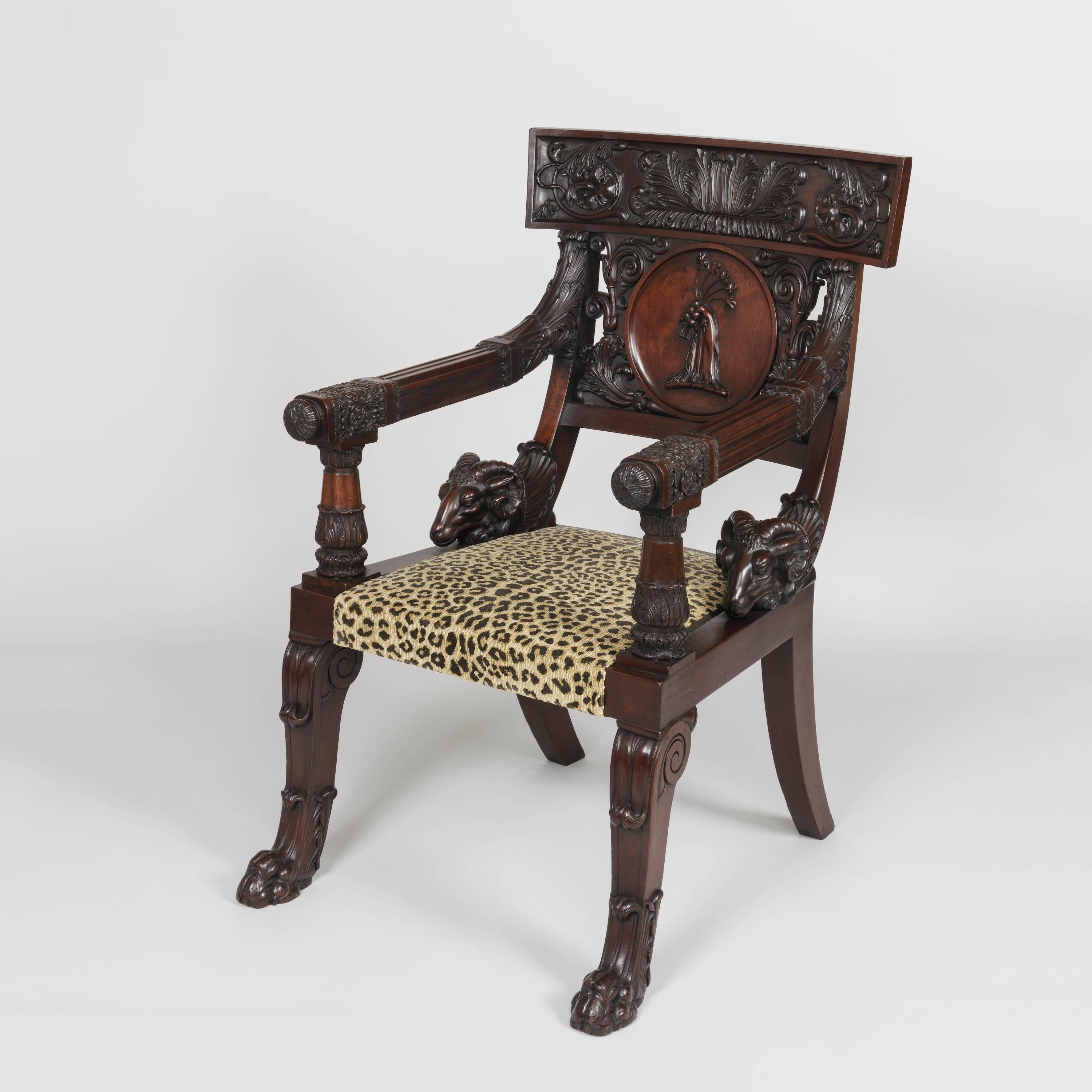 Pair of 19th Century Mahogany Klismos Armchairs after a Design by Thomas Hope For Sale 1