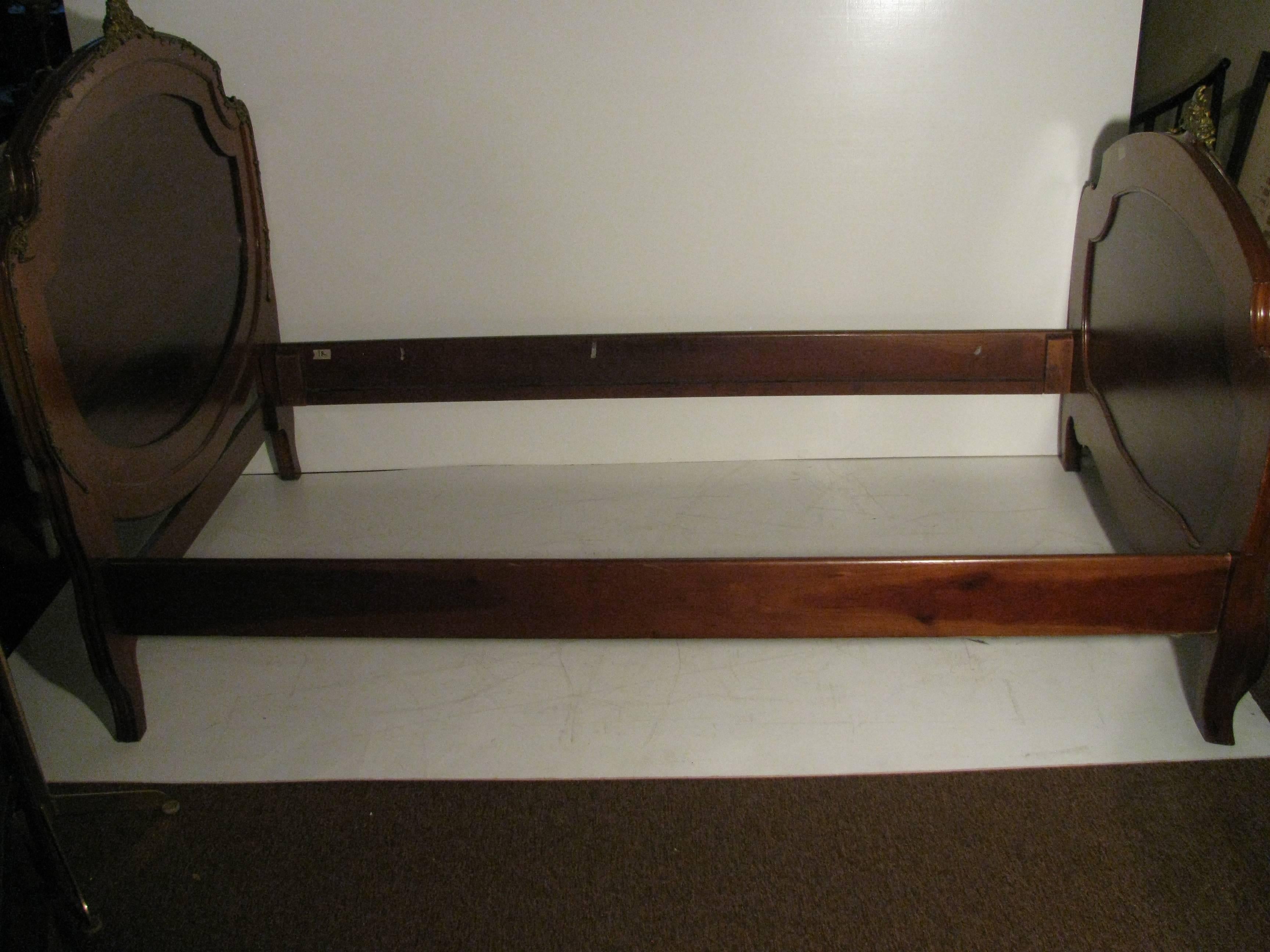 Pair of 19th Century Mahogany Twin Beds in the Manner of Francois Linke 10