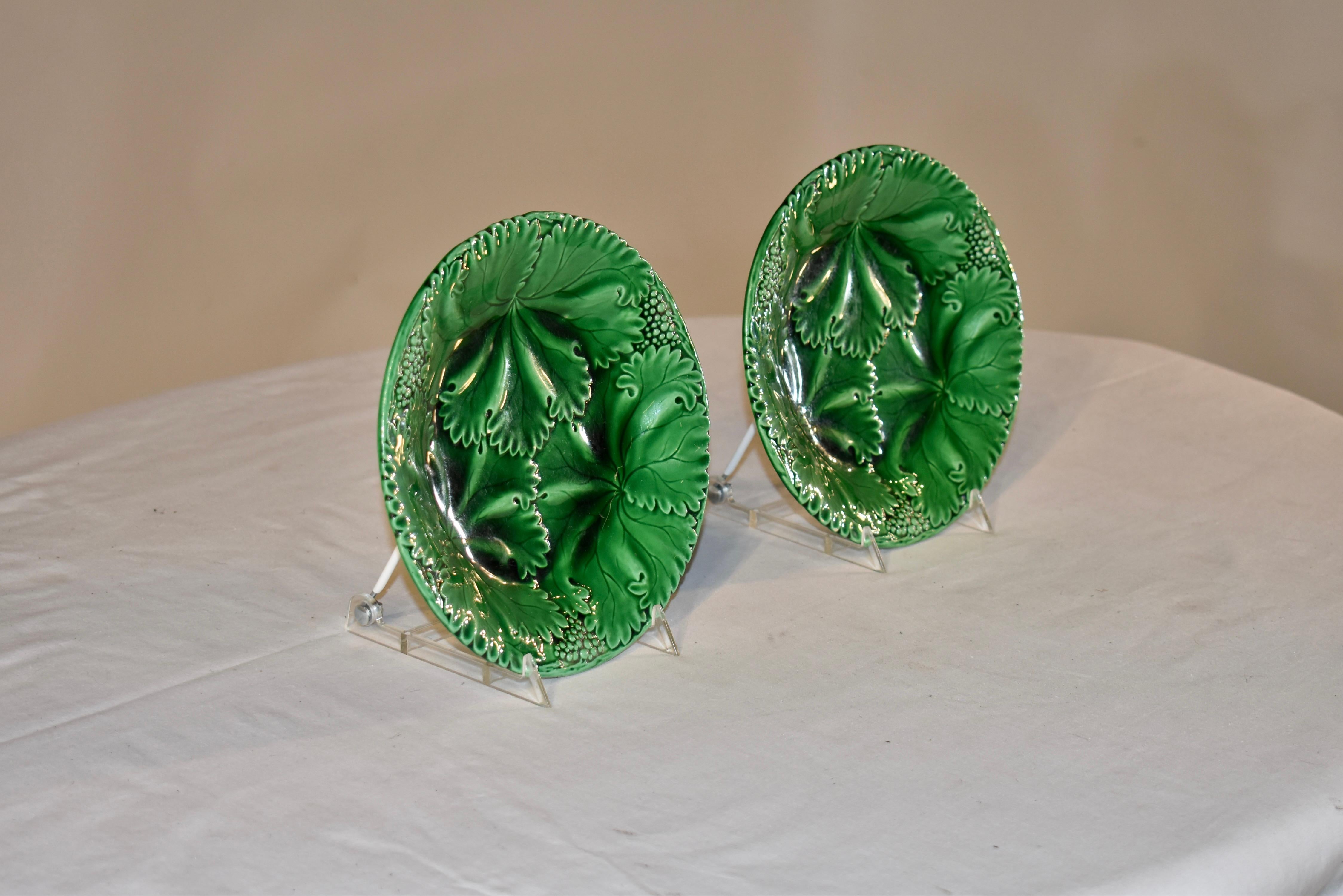German Pair of 19th Century Majolica Plates For Sale