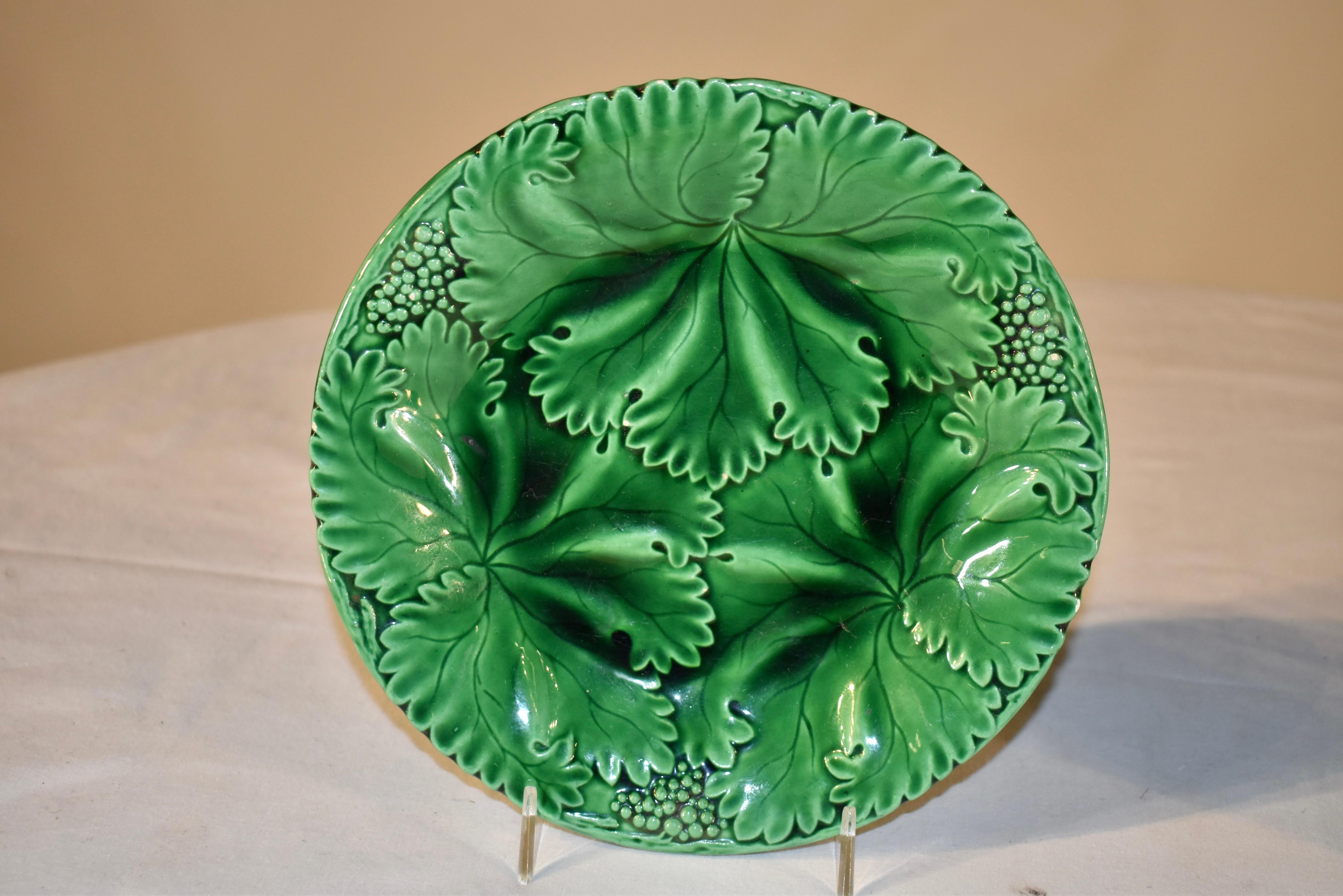 Glazed Pair of 19th Century Majolica Plates For Sale