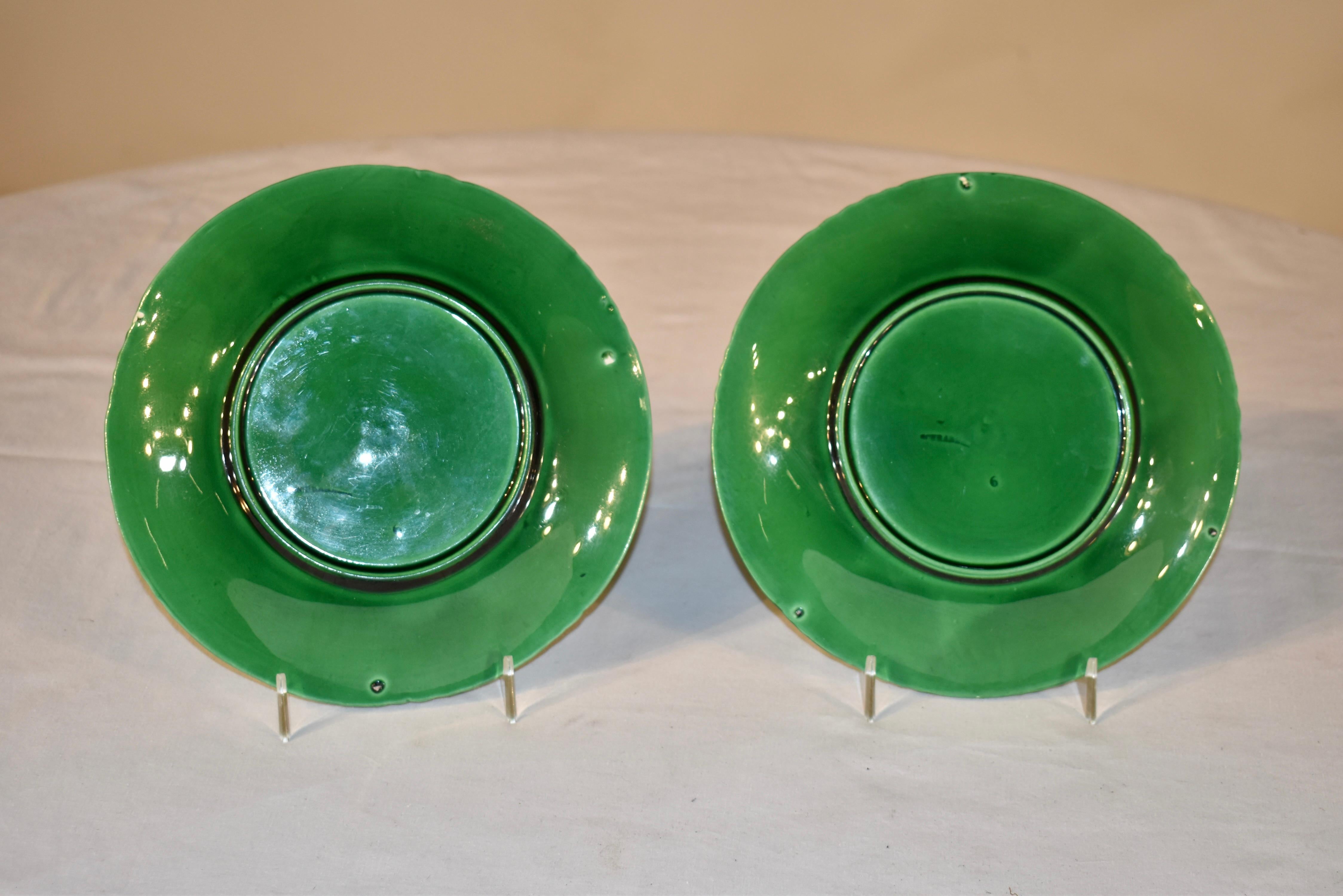 Pottery Pair of 19th Century Majolica Plates For Sale