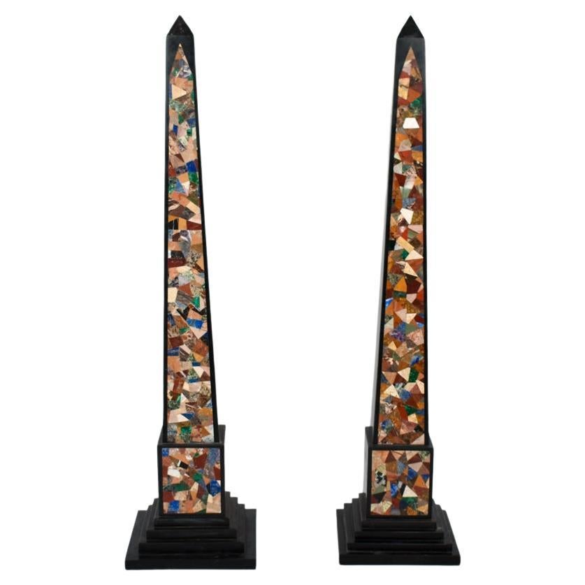Paar Obelisken aus Marmor des 19. Jahrhunderts