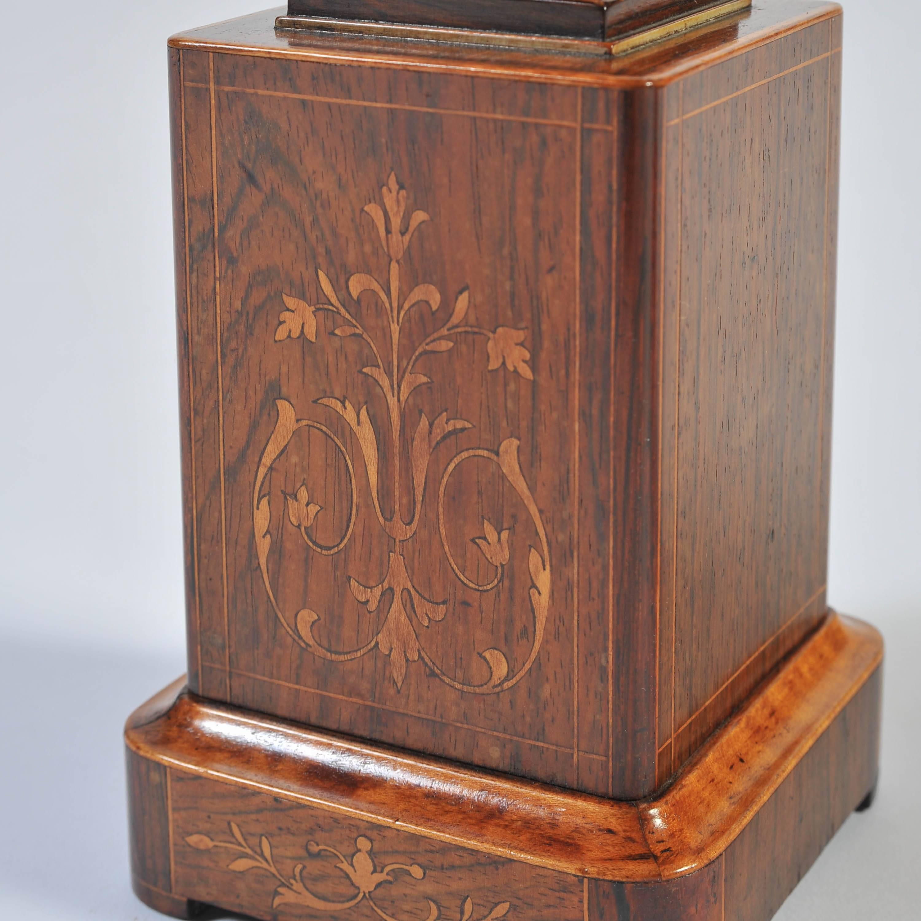Mid-19th Century Pair of 19th Century Marquetry Tazza, in Rosewood, Walnut and Boxwood 