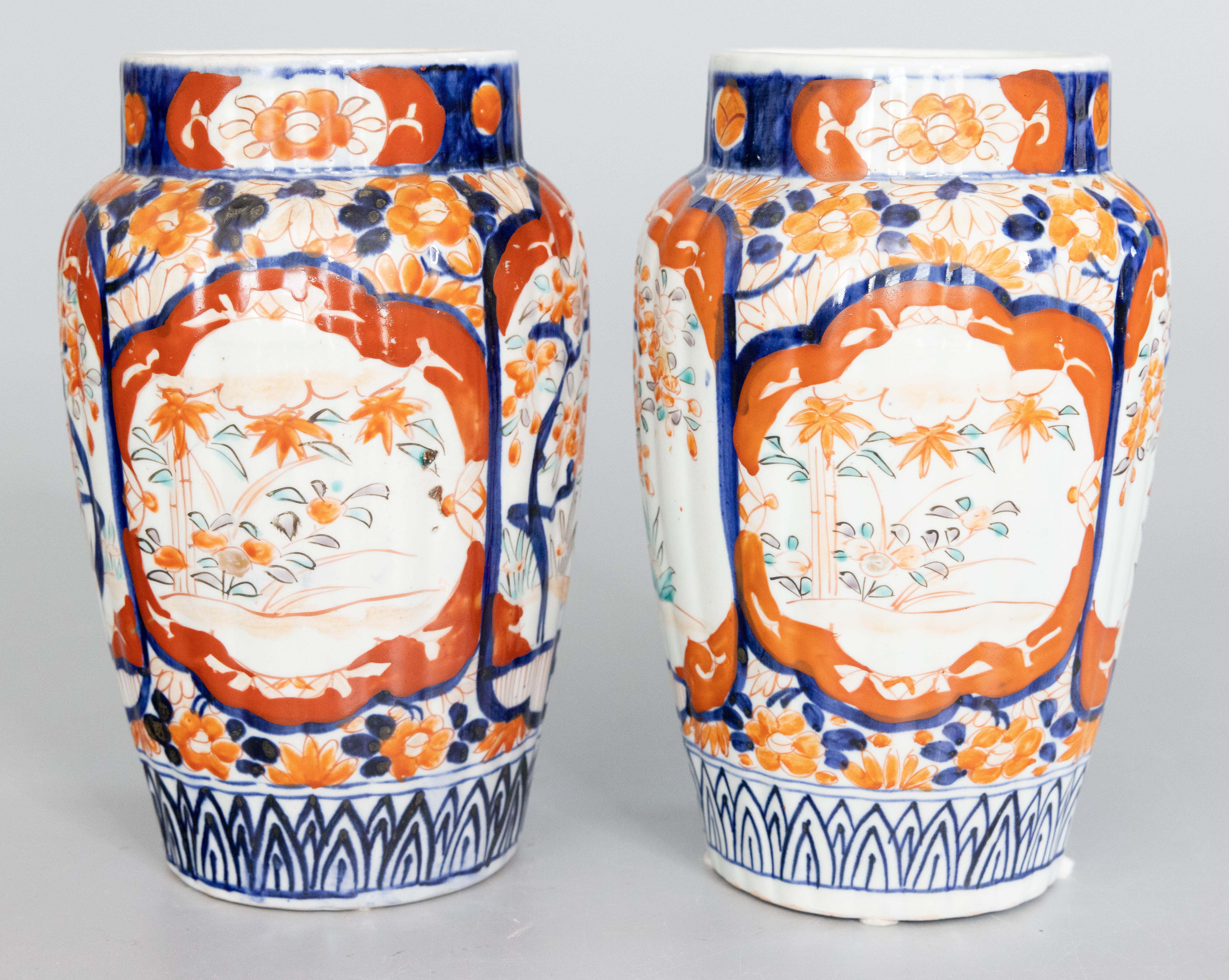 Coppia di vasi in porcellana Imari Porcelain giapponese del XIX secolo del periodo Meiji in vendita 5