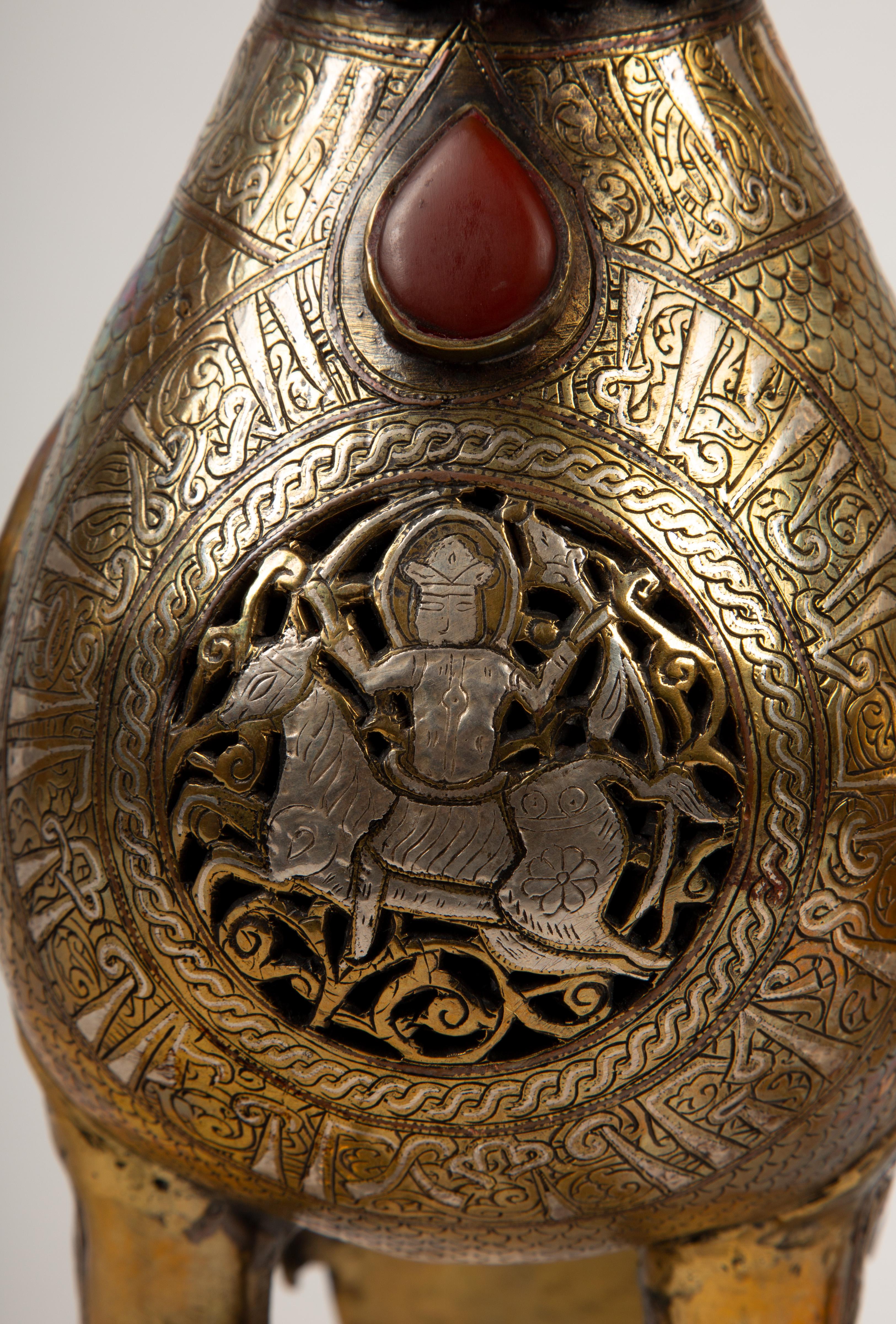 Paar persische islamische „Khorasan“-Vogelfeuerböcke aus gemischten Metallen aus dem 19. Jahrhundert 1