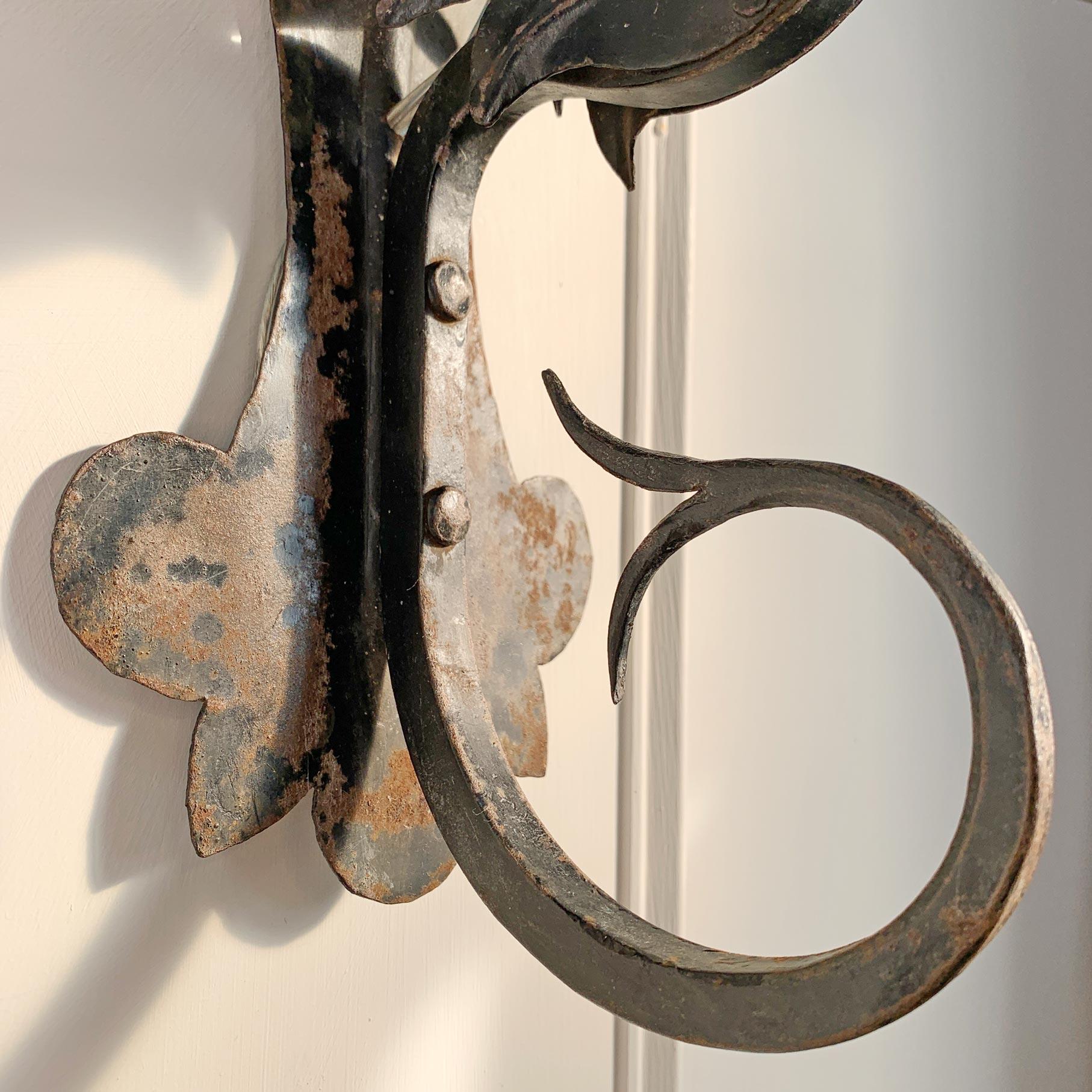 Pair of 19th Century Neo-Gothic Italian Wrought Iron Dragon Wall Lights For Sale 6