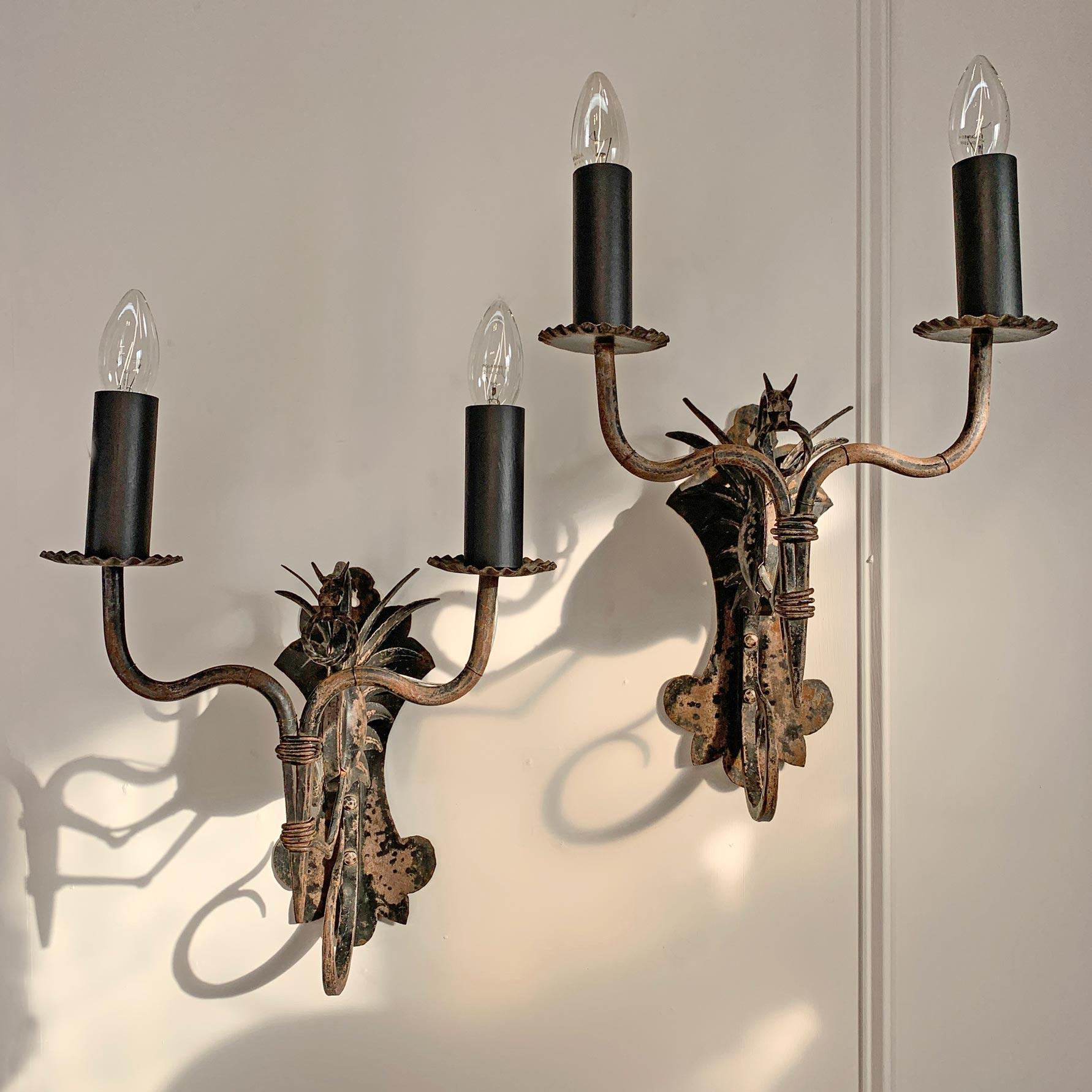 Pair of 19th Century Neo-Gothic Italian Wrought Iron Dragon Wall Lights For Sale 8
