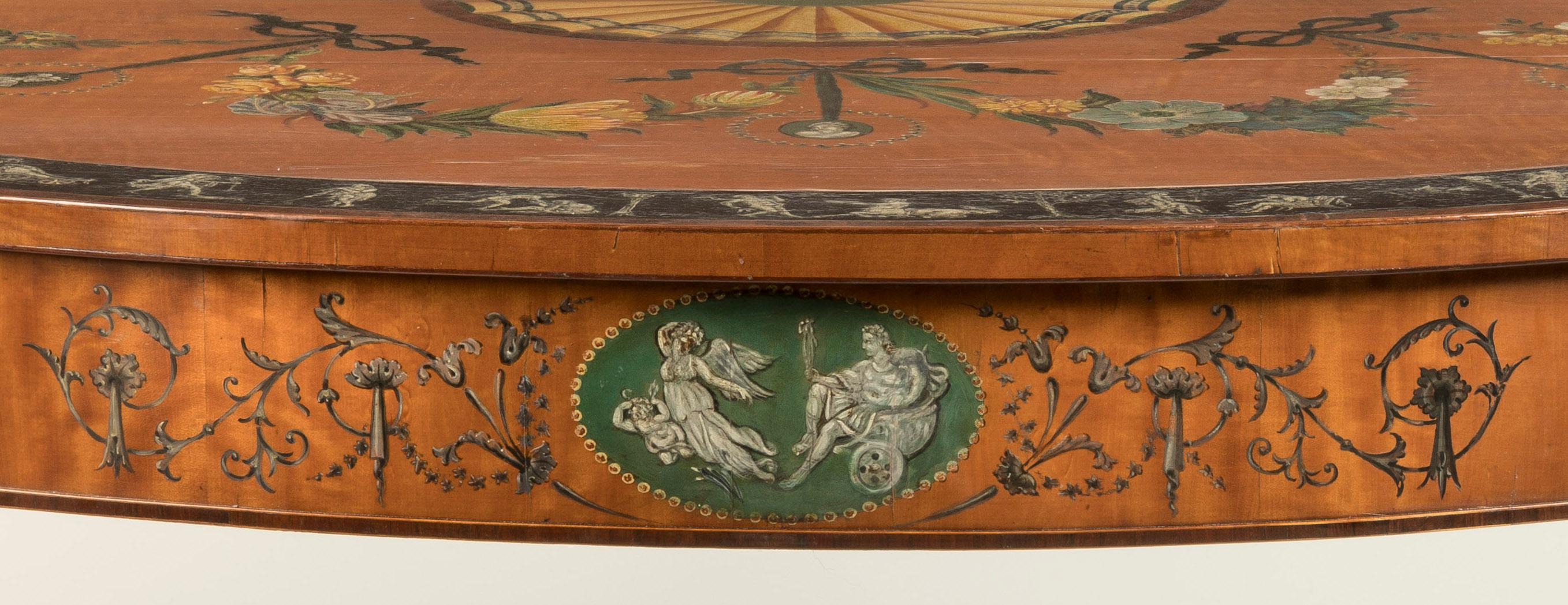 Paar neoklassizistische Konsolentische aus lackiertem Seidenholz und Demilunenholz aus dem 19. Jahrhundert im Angebot 1
