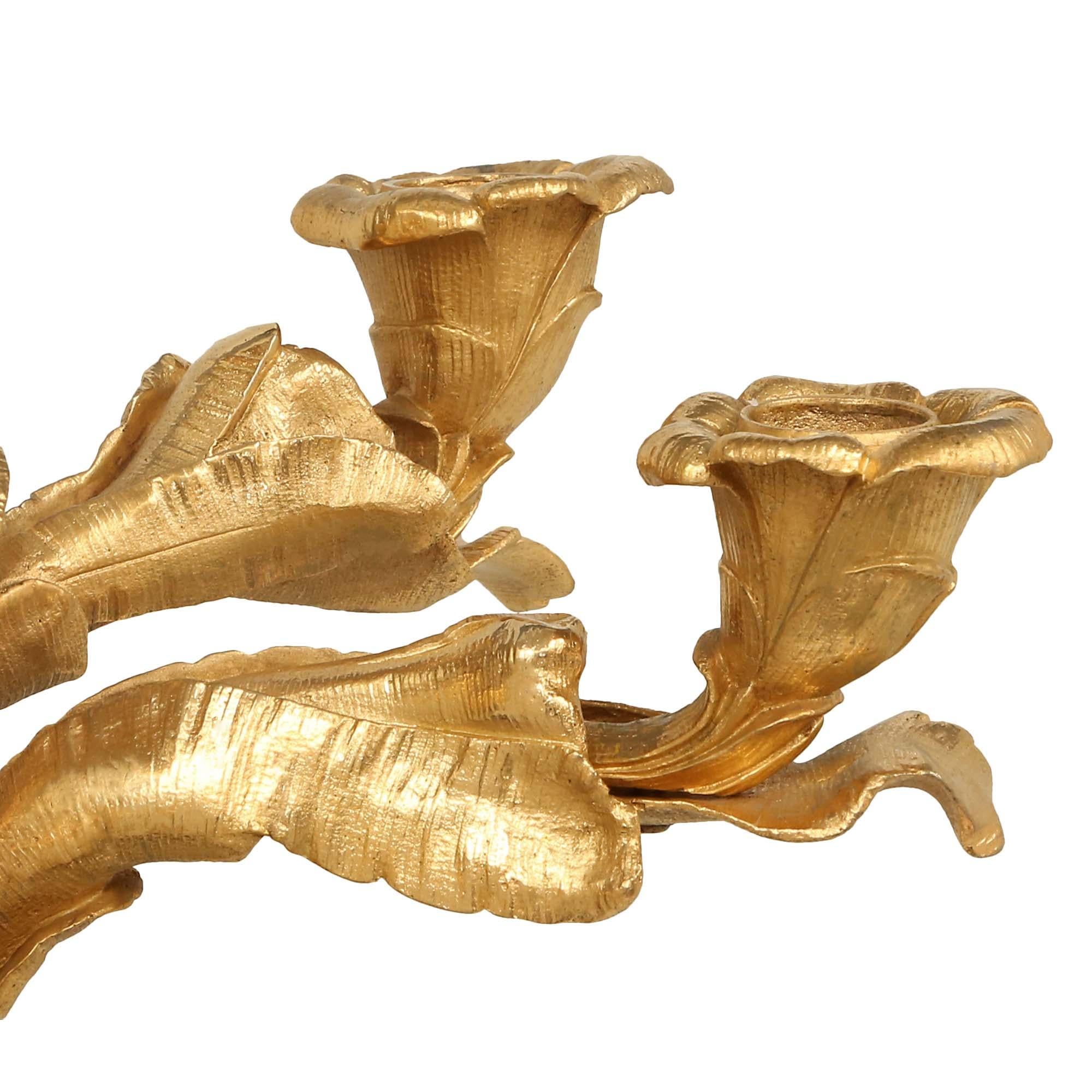 Paar neoklassizistische Kandelaber aus patinierter Bronze und Goldbronze aus dem 19. Jahrhundert im Angebot 4