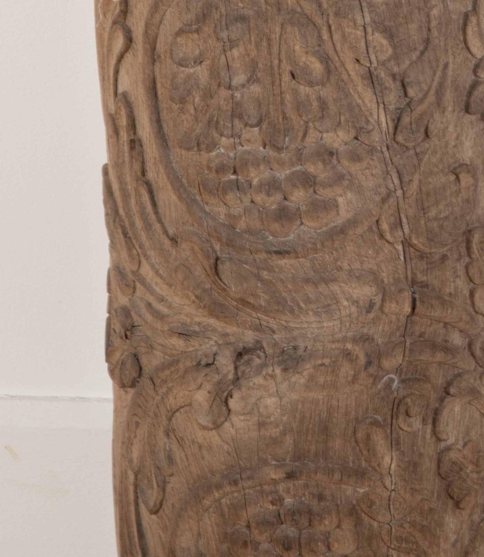 Wood Pair of 19th Century Oak Columns For Sale