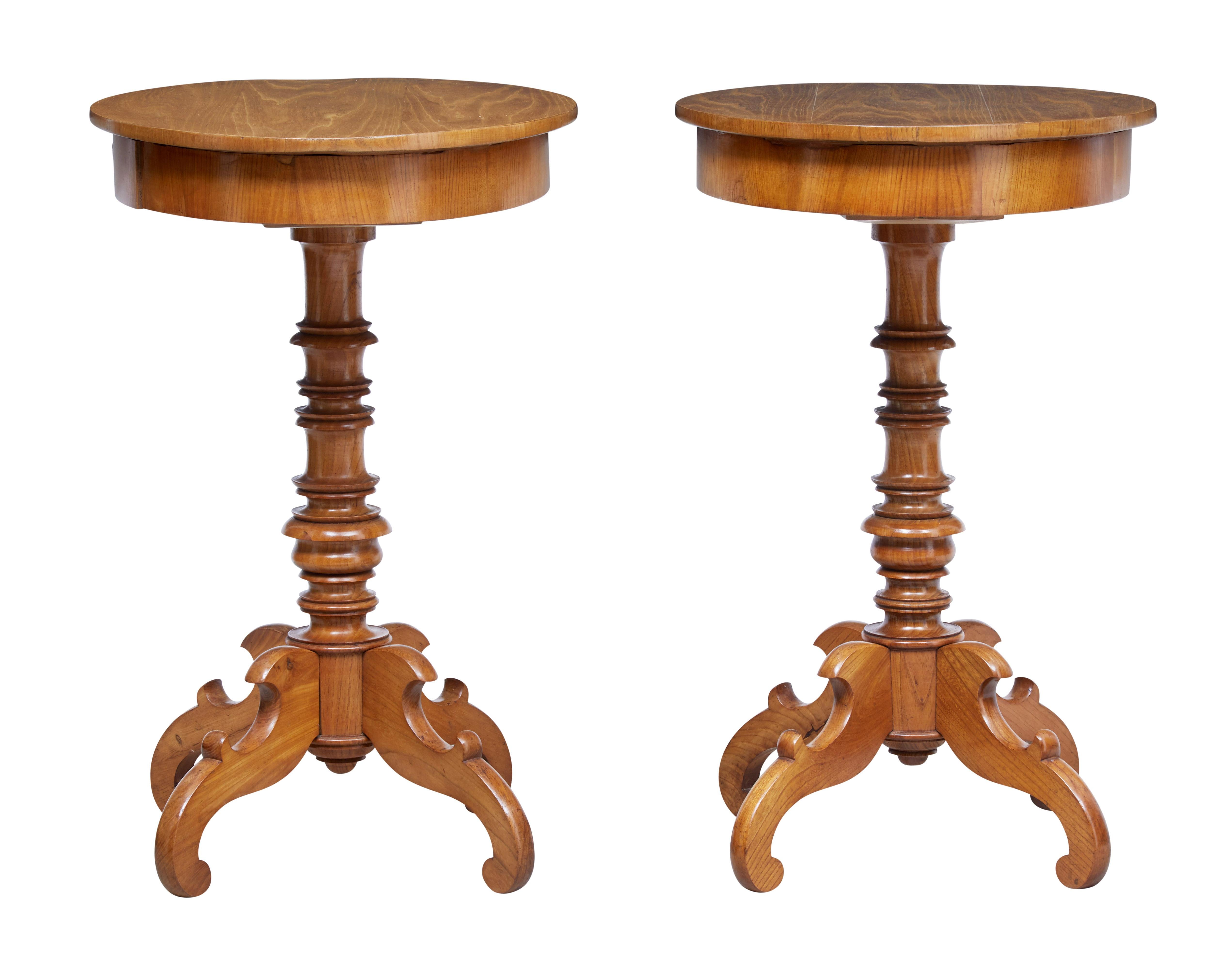 Late Victorian Pair of 19th Century Occasional Elm Side Tables