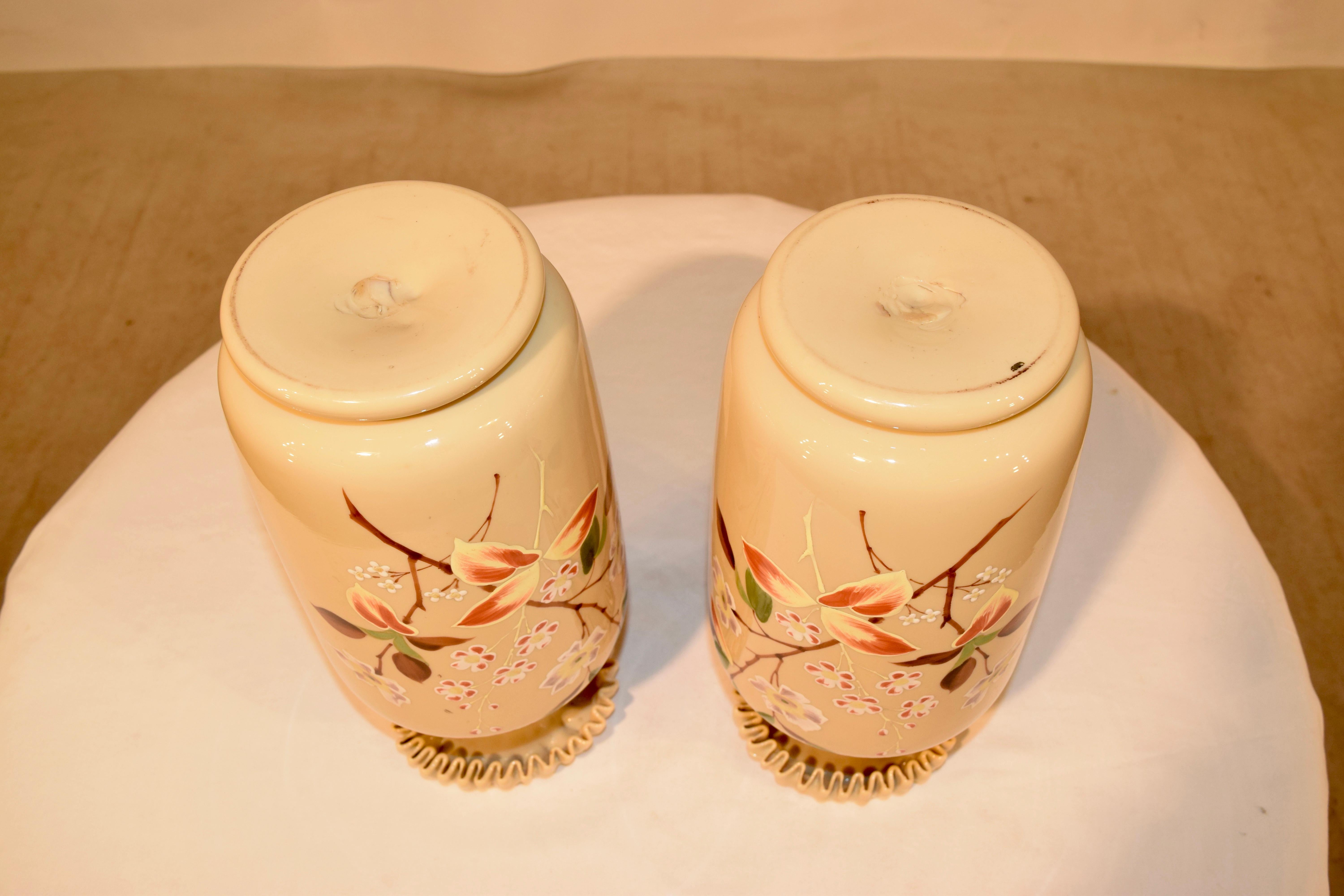 Pair of 19th Century Opaline Vases For Sale 1