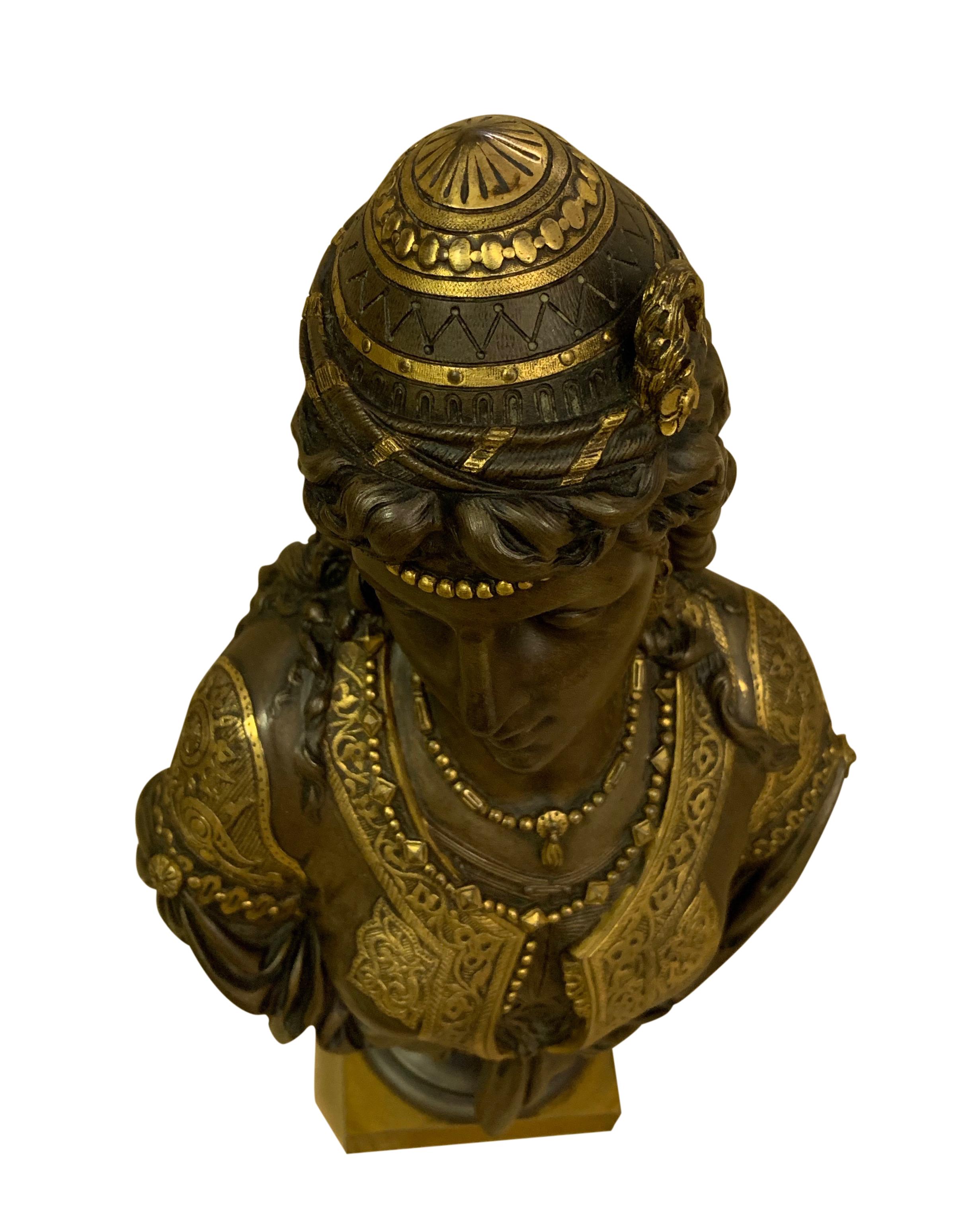 Paire de bustes orientalistes en bronze du XIXe siècle en vente 16