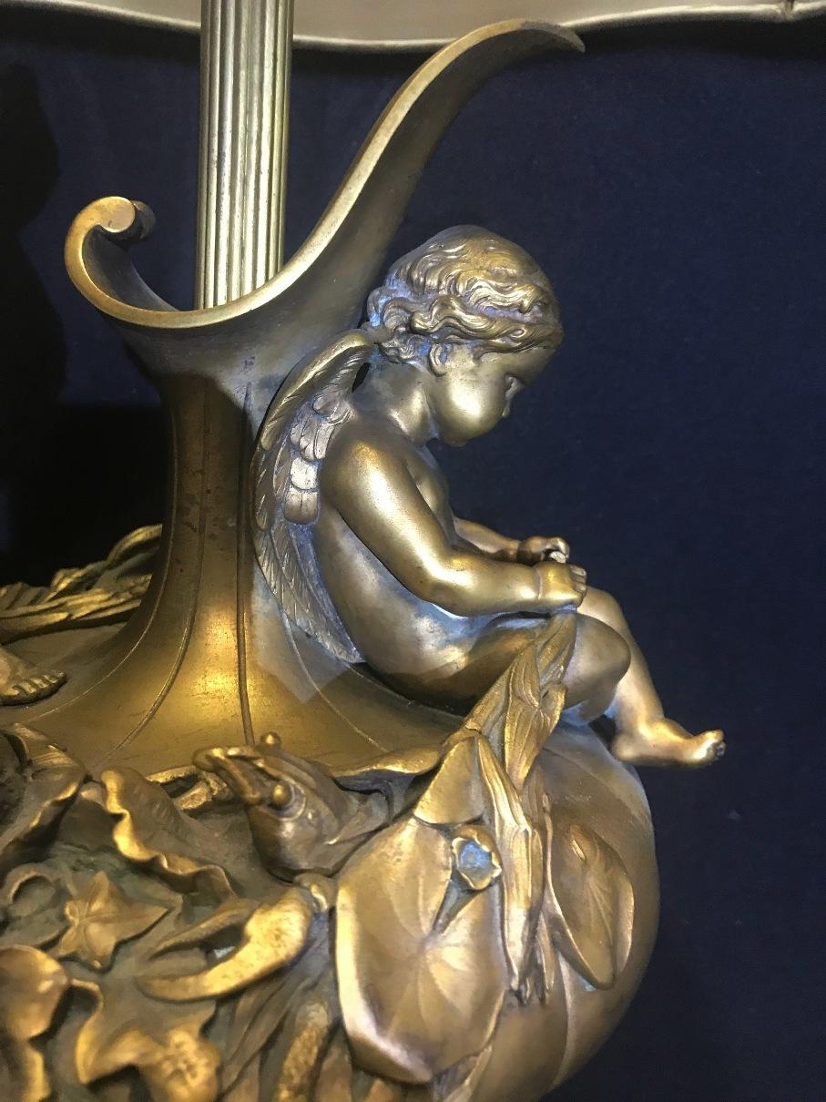 Paar französische figurale Goldbronze-Lampen, 19. Jahrhundert im Angebot 9