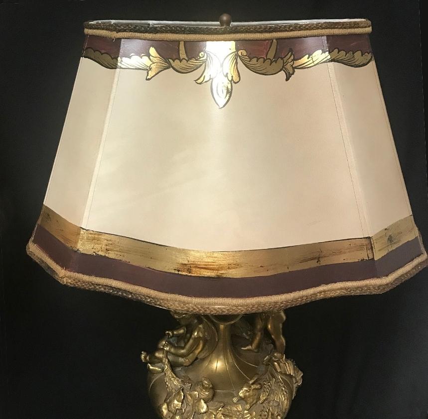 Paar französische figurale Goldbronze-Lampen, 19. Jahrhundert im Angebot 11