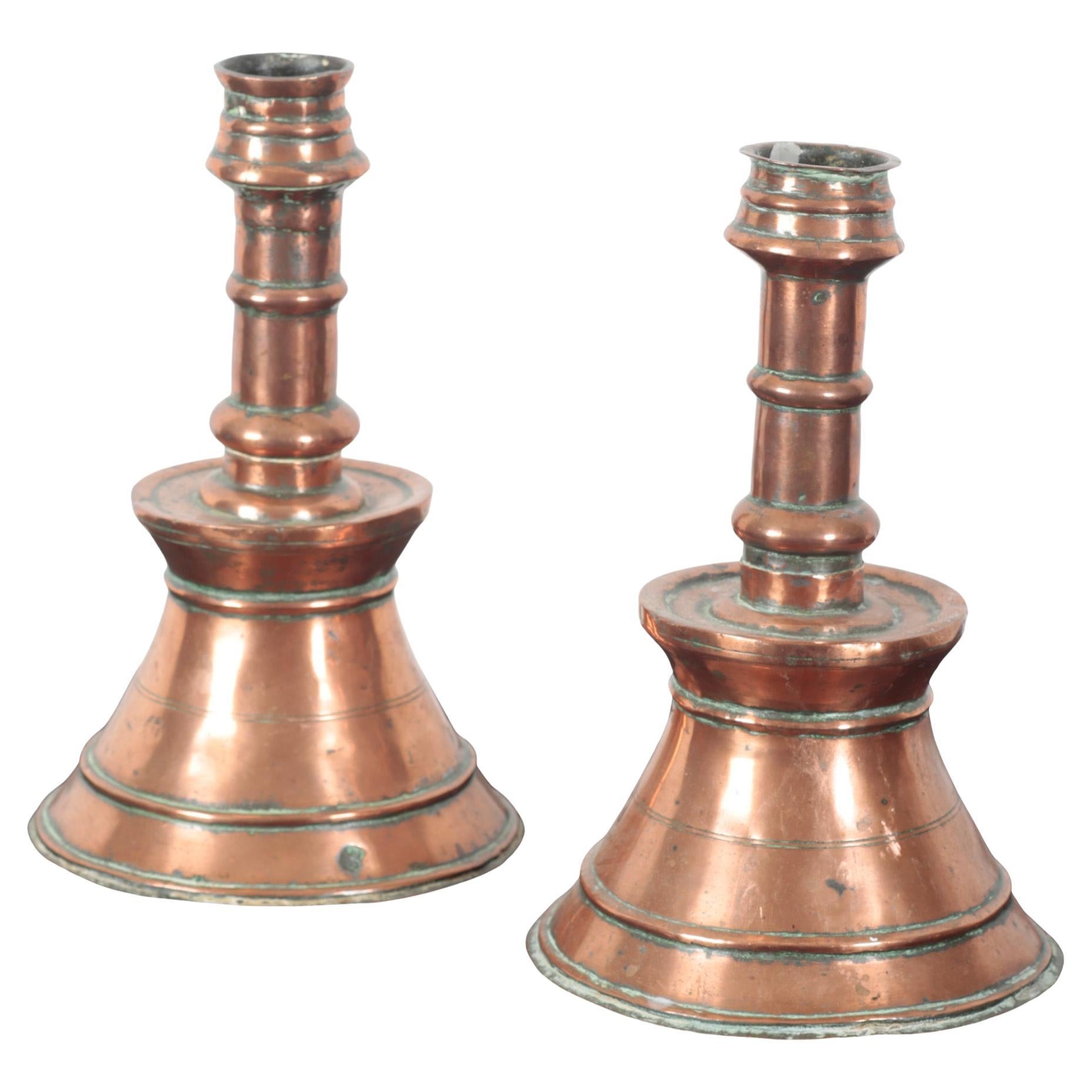 Paar Ottomane-Kerzenständer aus Kupfer des 19. Jahrhunderts