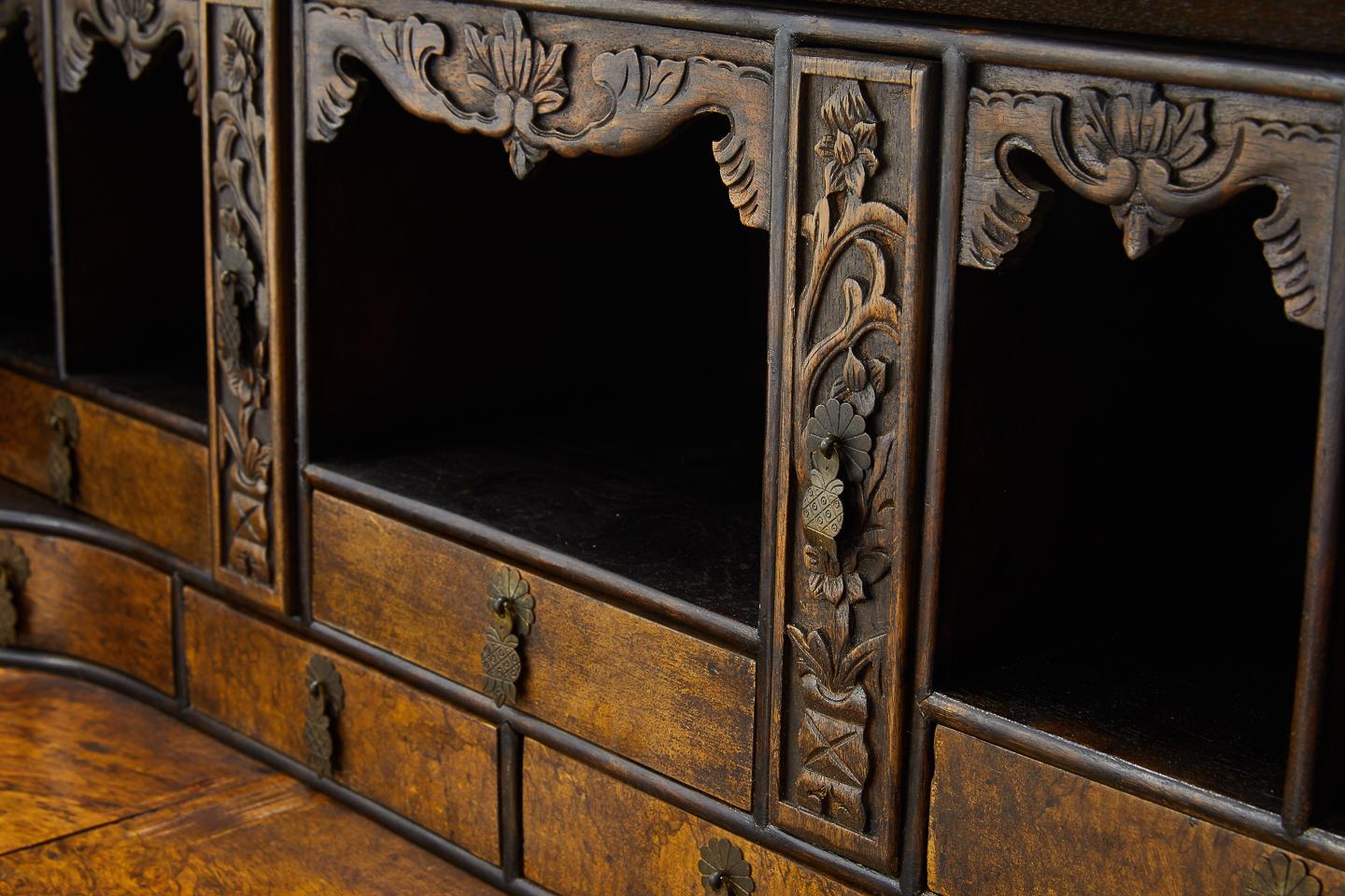 Hand-Carved Pair of 19th Century Padauk and Burr Wood Dutch Colonial Bureaux For Sale
