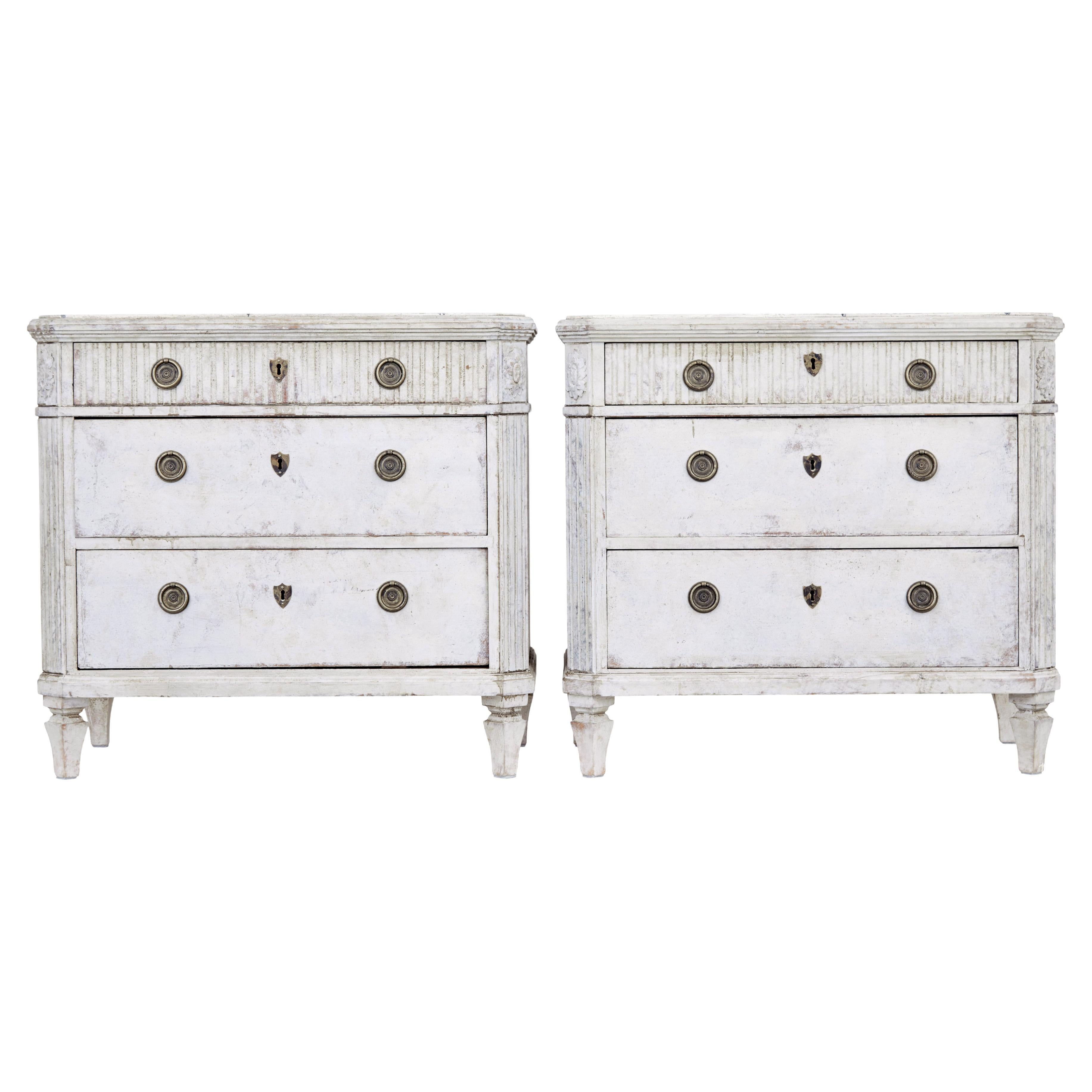 Pair of 19th century painted chest of drawers For Sale