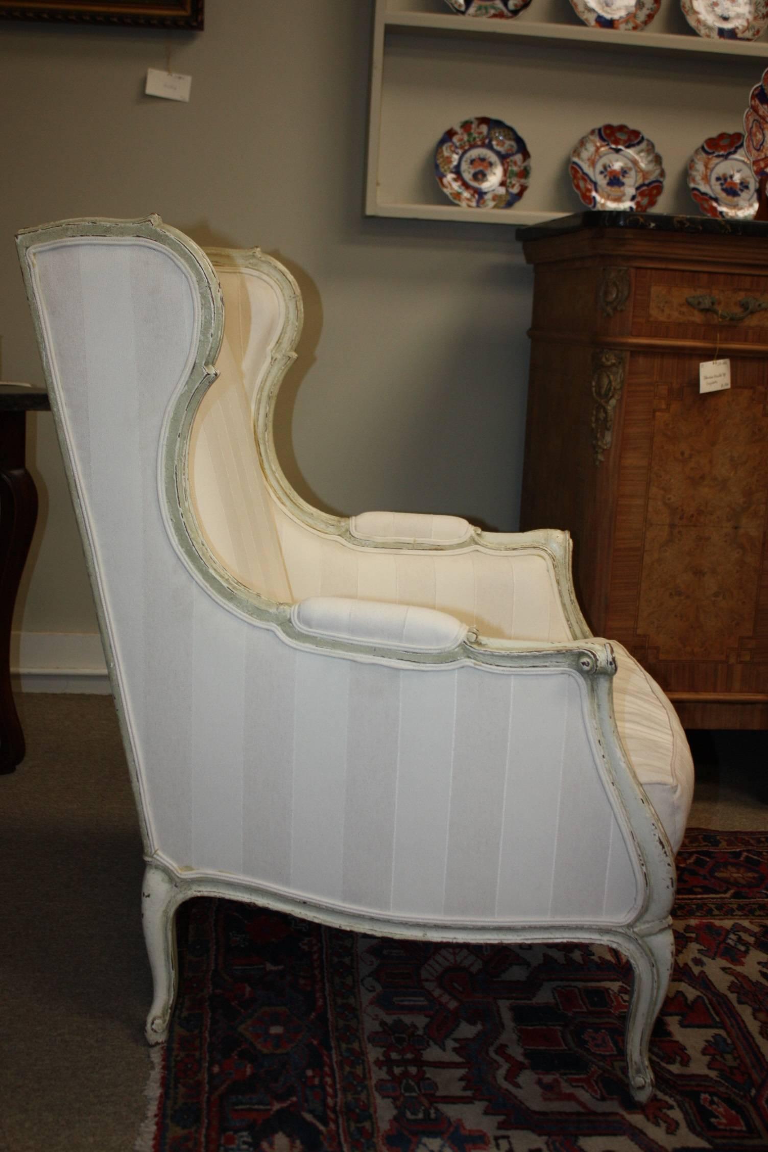 Pair of 19th Century Painted French Bergeres Newly Upholstered In Good Condition In Fairhope, AL
