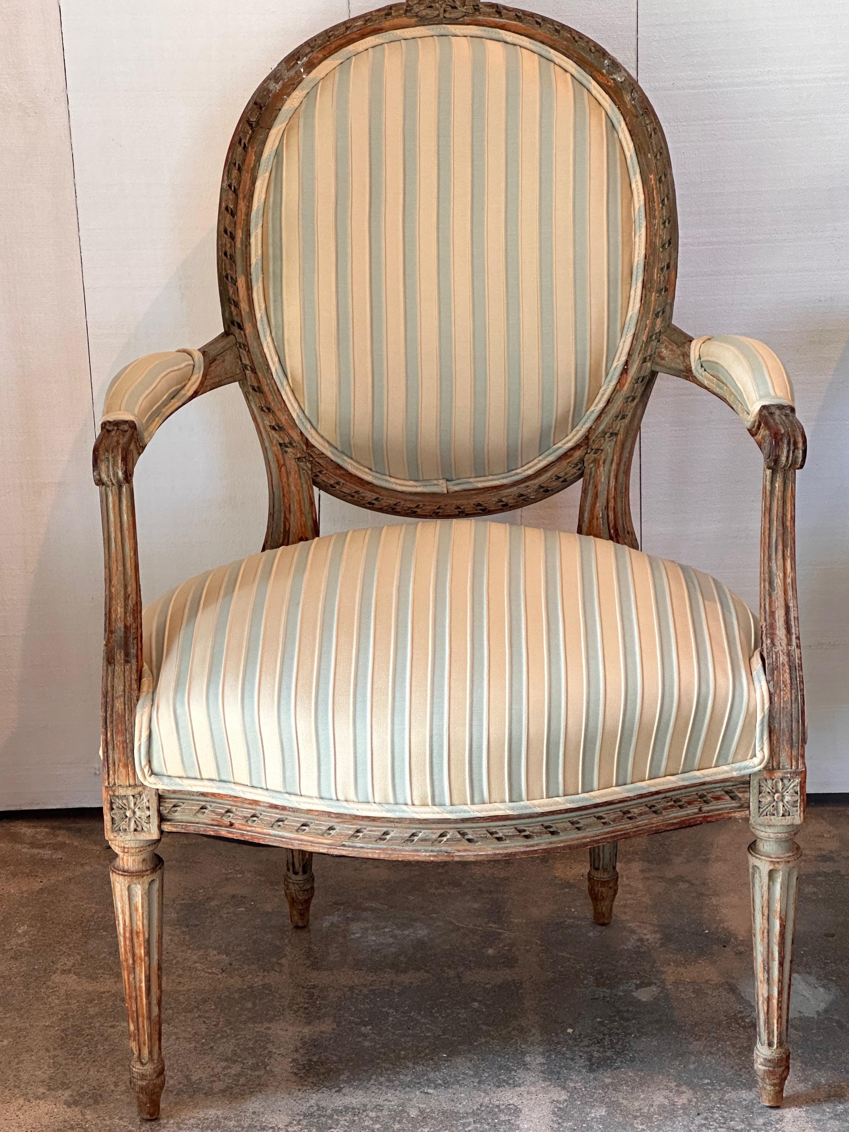 Pair of 19th Century Painted French Chairs For Sale 4