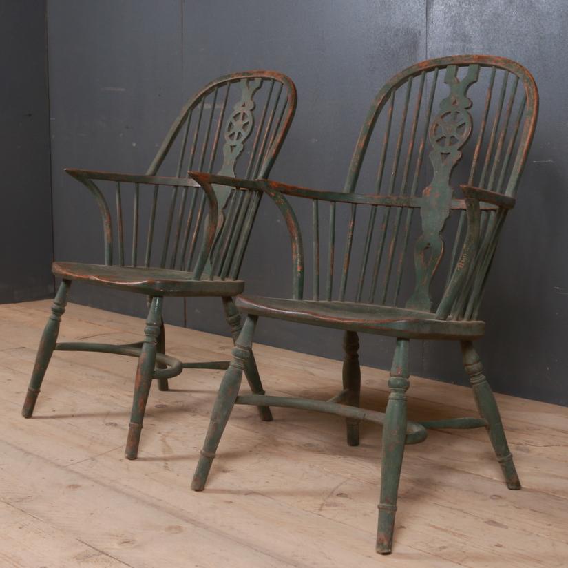 Pair of 19th Century Painted Windsor Chairs (Viktorianisch)